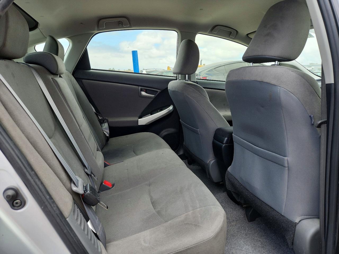 2015 Toyota Prius Two Silver vin: JTDKN3DU8F0465613