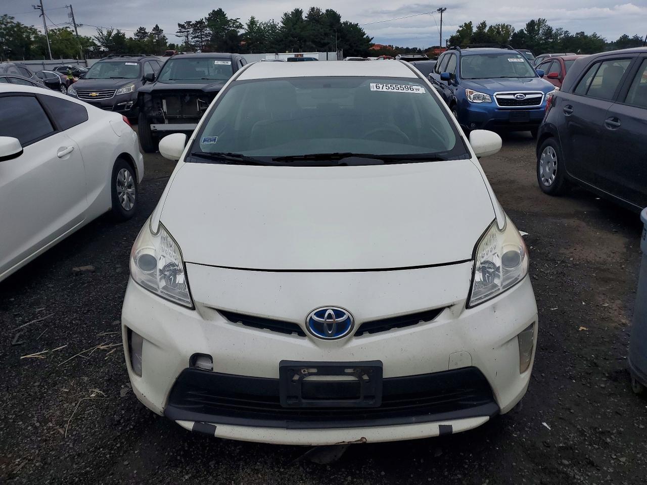 2015 Toyota Prius Two White vin: JTDKN3DU8F0471699