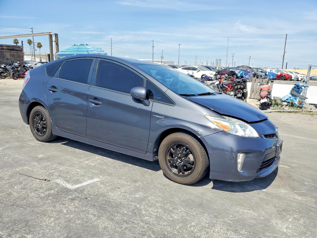 2015 Toyota Prius Three Gray vin: JTDKN3DU8F0474490