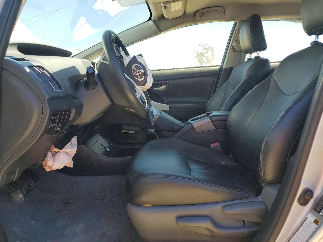 2015 Toyota Prius Two Silver vin: JTDKN3DU8F0485263