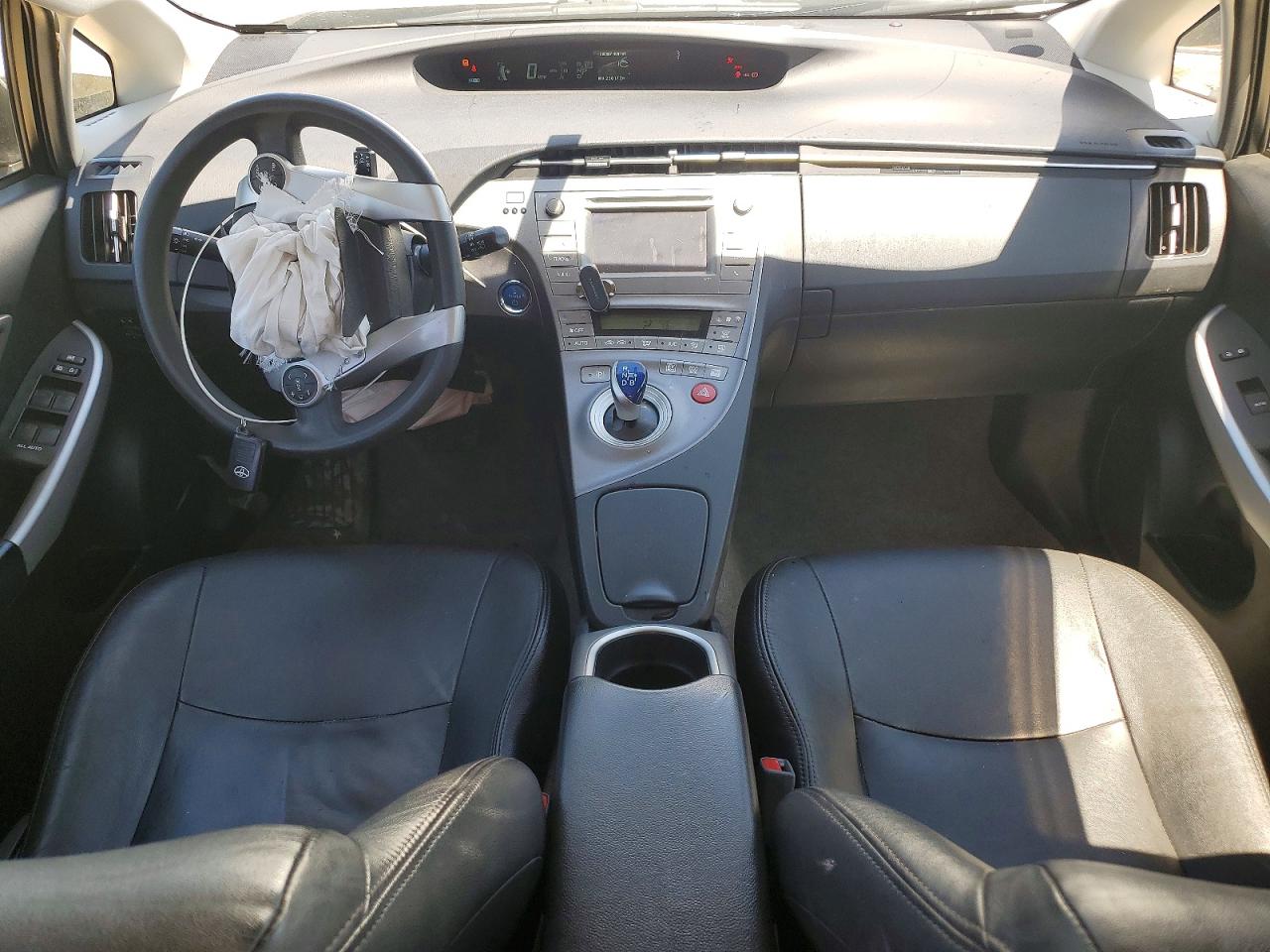 2015 Toyota Prius Two Silver vin: JTDKN3DU8F0485263