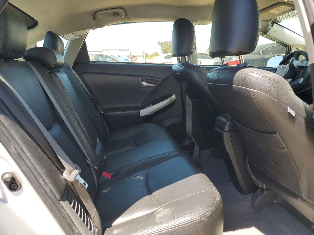 2015 Toyota Prius Two Silver vin: JTDKN3DU8F0485263