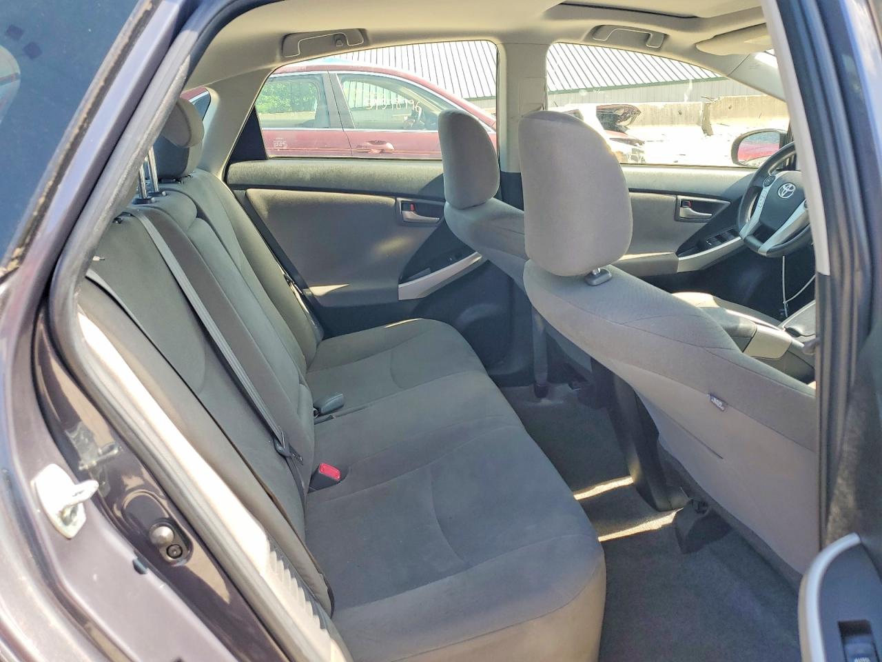 2015 Toyota Prius Three Gray vin: JTDKN3DU8F1863706