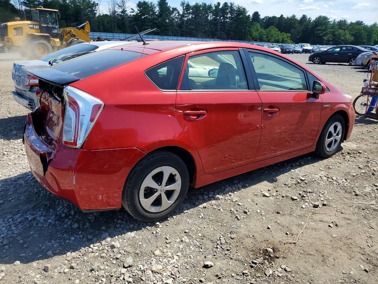 2015 Toyota Prius Two Red vin: JTDKN3DU8F1878142