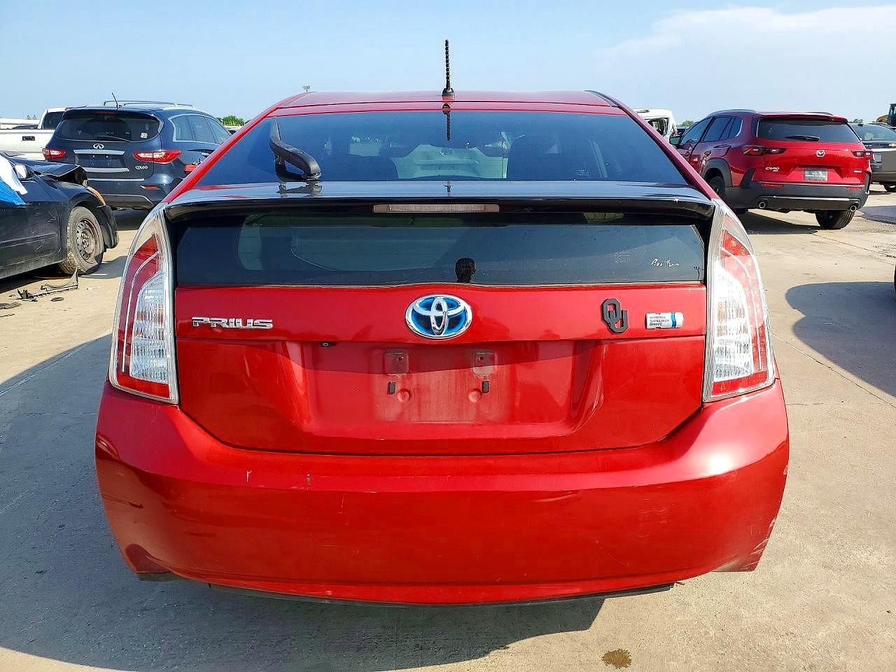 2015 Toyota Prius Two Red vin: JTDKN3DU8F1892168