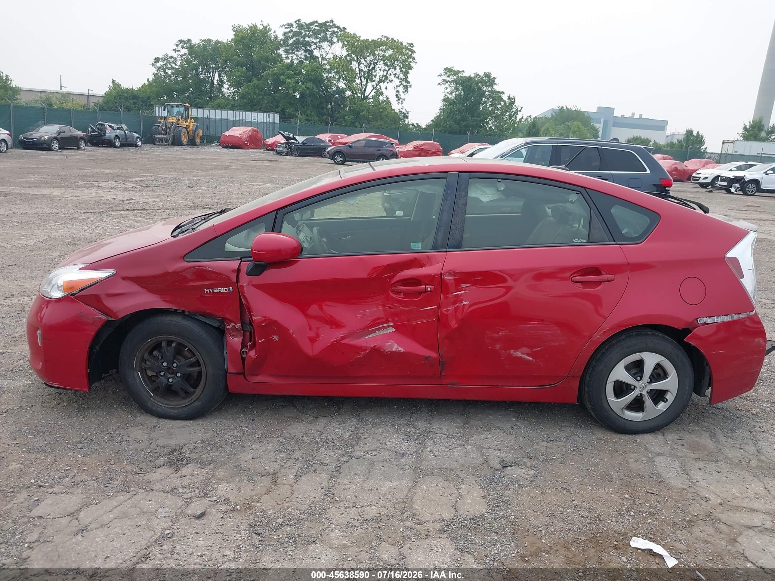 2015 Toyota Prius Three Red vin: JTDKN3DU8F1893692