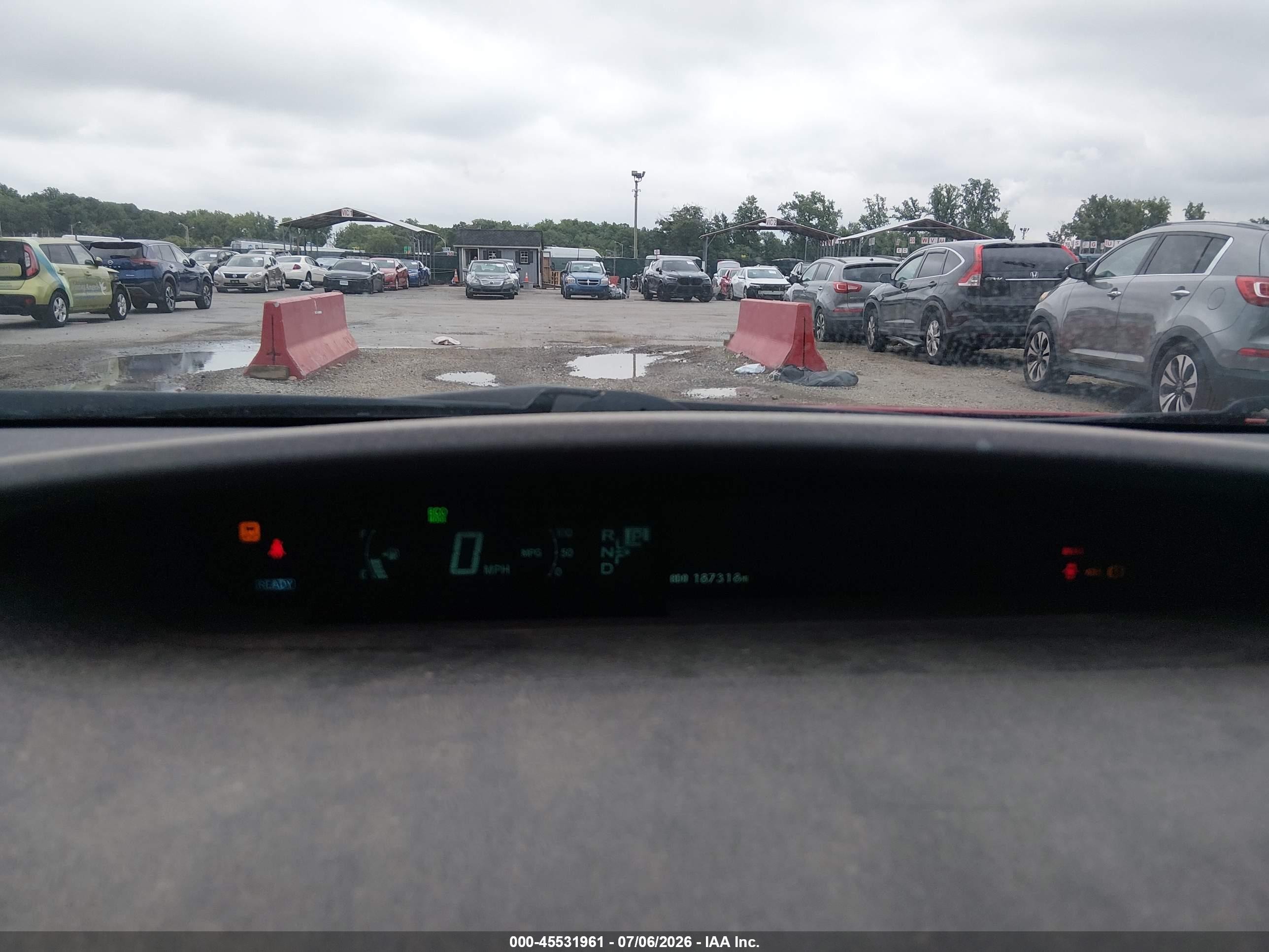 2015 Toyota Prius Two Red vin: JTDKN3DU8F1914749