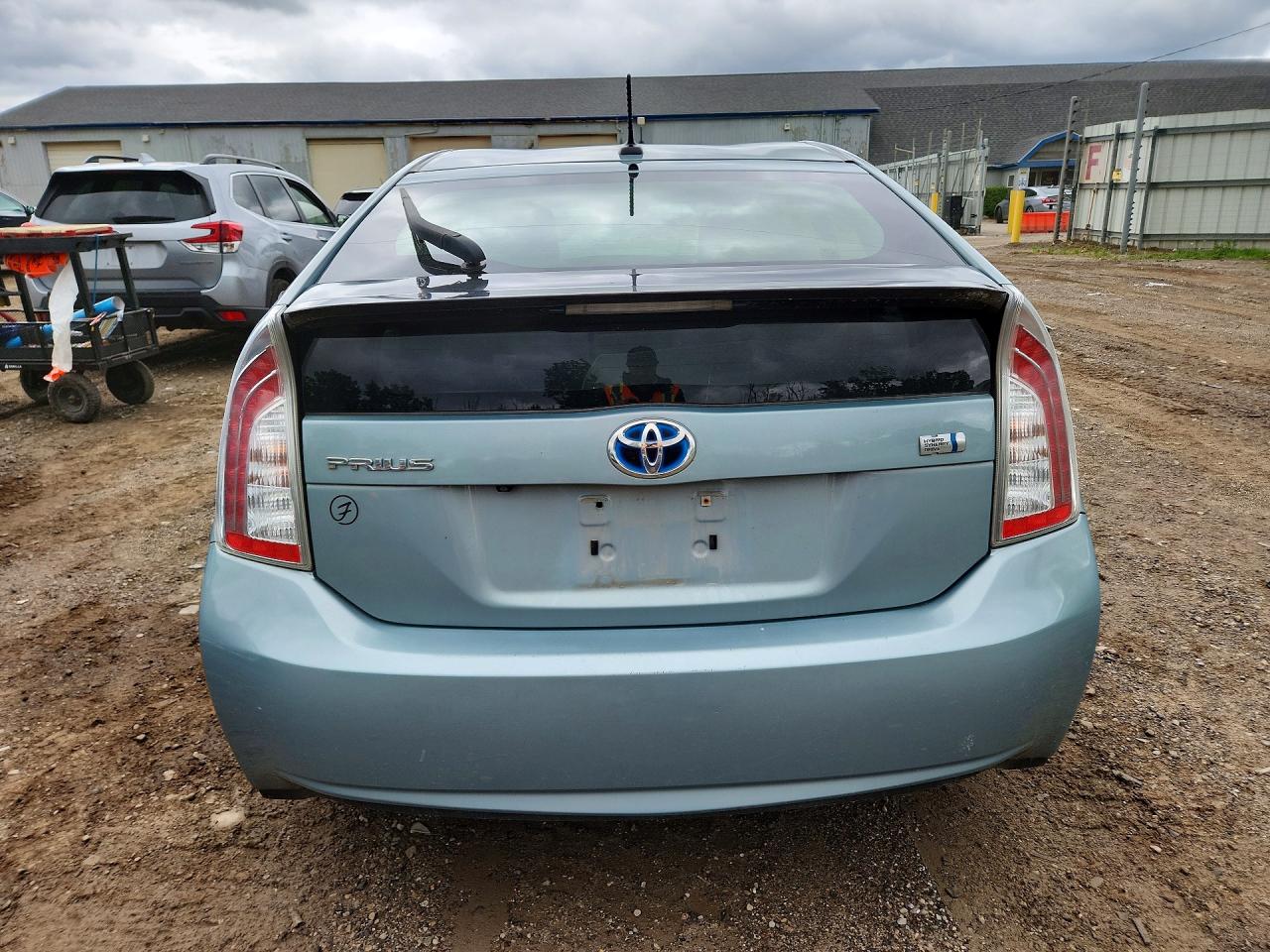 2015 Toyota Prius Three Синий vin: JTDKN3DU8F1920146