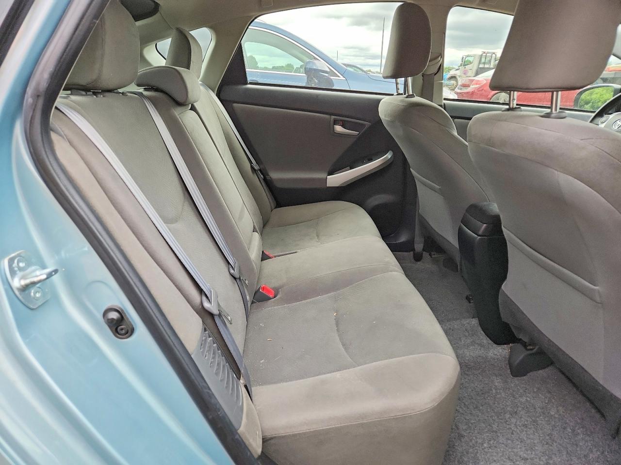2015 Toyota Prius Three Синий vin: JTDKN3DU8F1920146