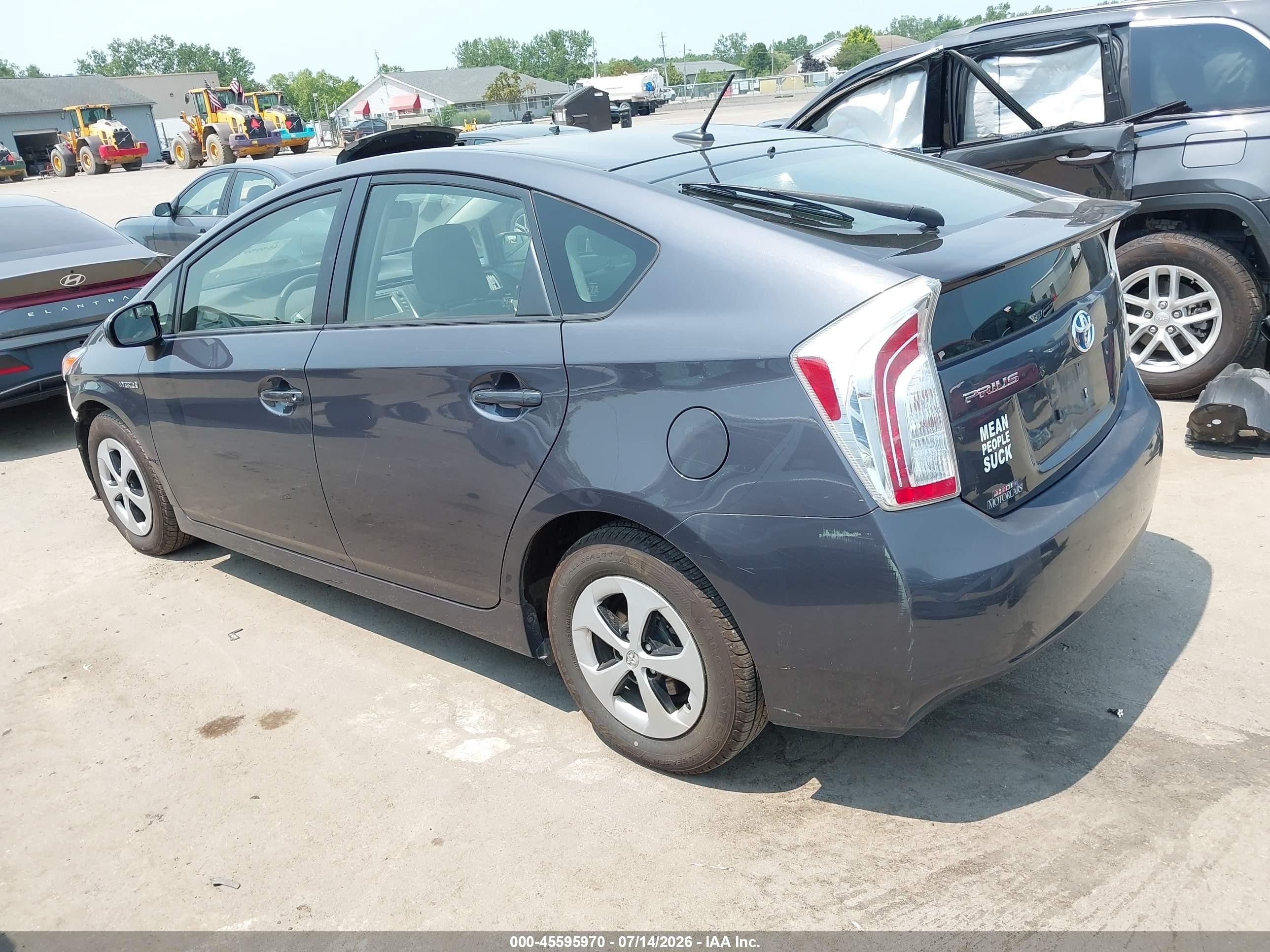 2015 Toyota Prius   Gray vin: JTDKN3DU8F1921524