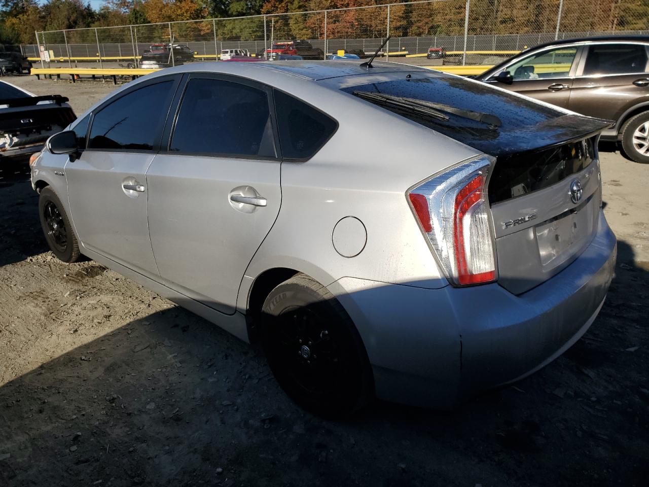 2015 Toyota Prius Silver vin: JTDKN3DU8F1956404