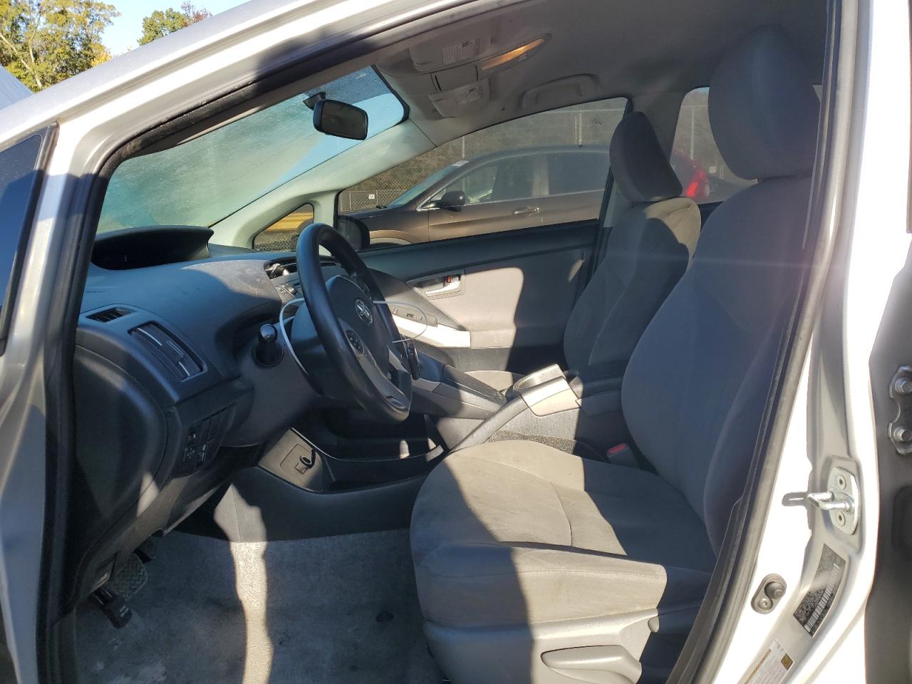 2015 Toyota Prius Silver vin: JTDKN3DU8F1956404