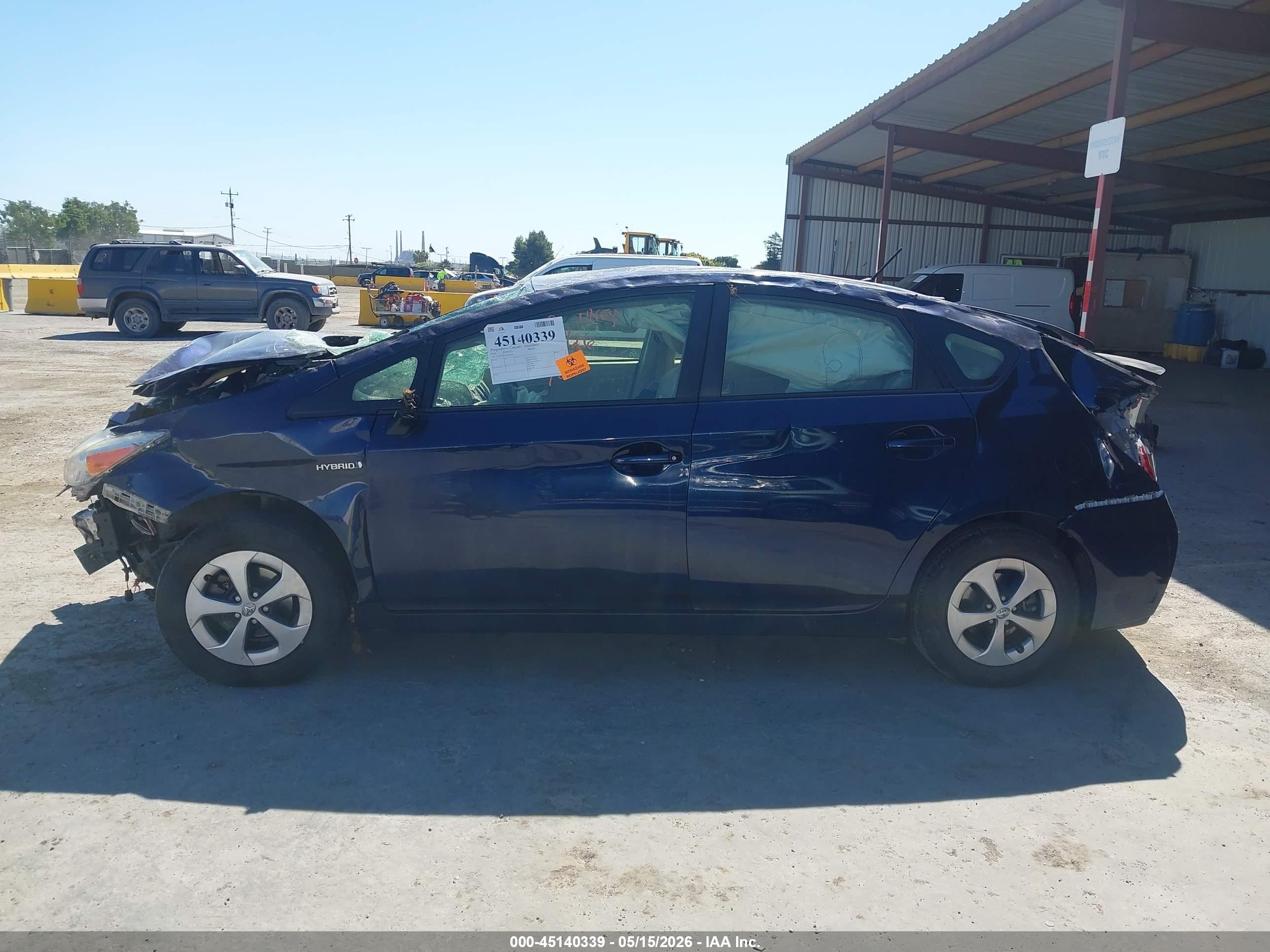 2015 Toyota Prius Two Blue vin: JTDKN3DU8F1970299
