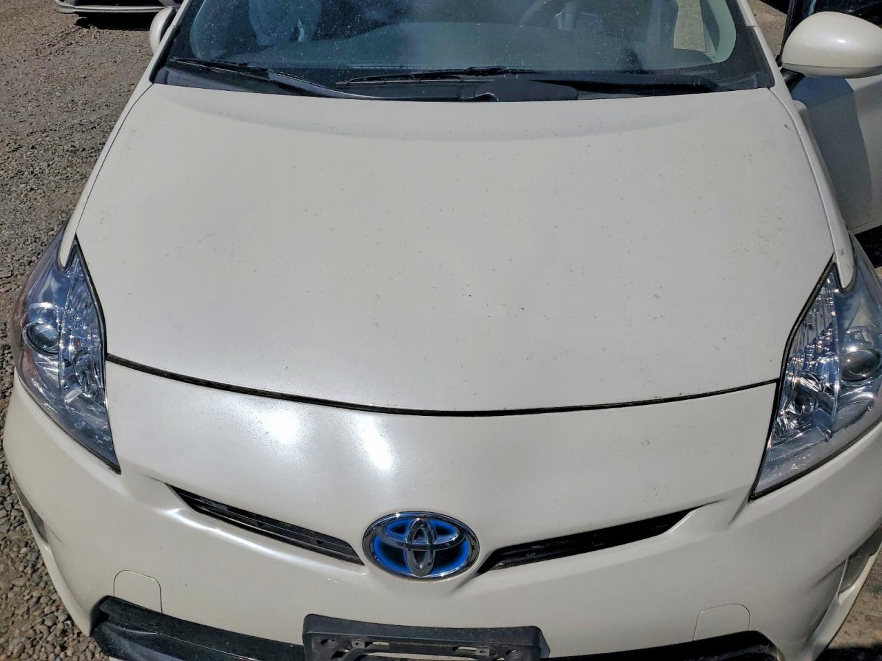 2015 Toyota Prius Two Белый vin: JTDKN3DU8F1978418