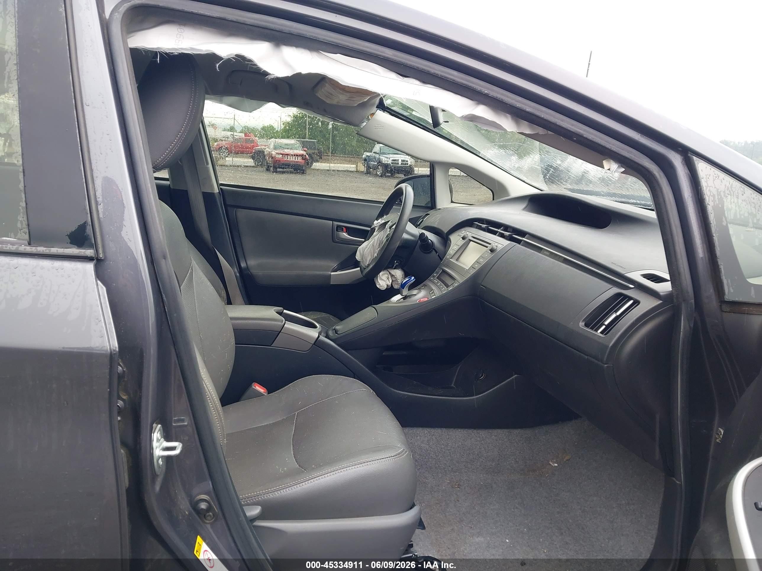 2015 Toyota Prius Two Gray vin: JTDKN3DU8F1991105