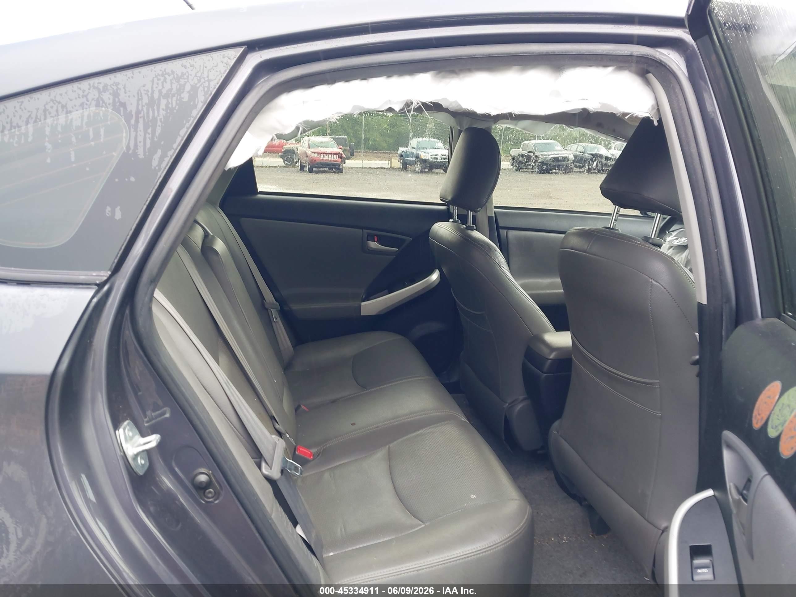 2015 Toyota Prius Two Gray vin: JTDKN3DU8F1991105