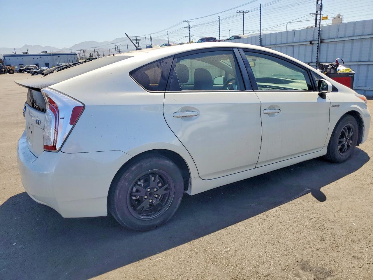2015 Toyota Prius I Белый vin: JTDKN3DU8F2002133