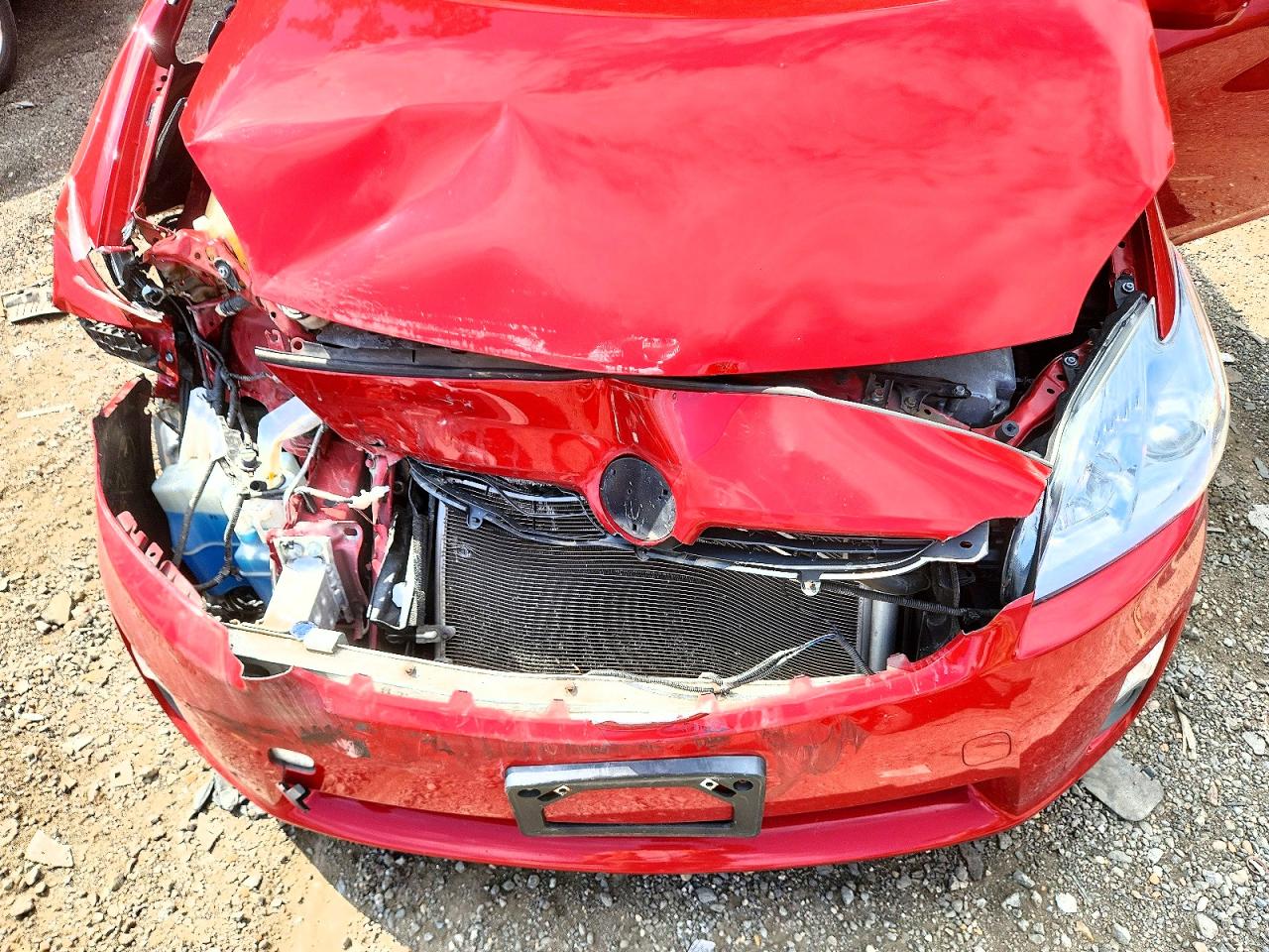 2010 Toyota Prius Iv Red vin: JTDKN3DU9A0021990