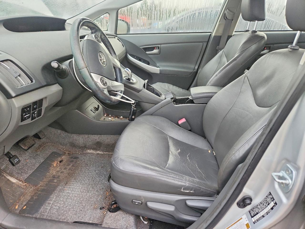2010 Toyota Prius V Silver vin: JTDKN3DU9A0023769