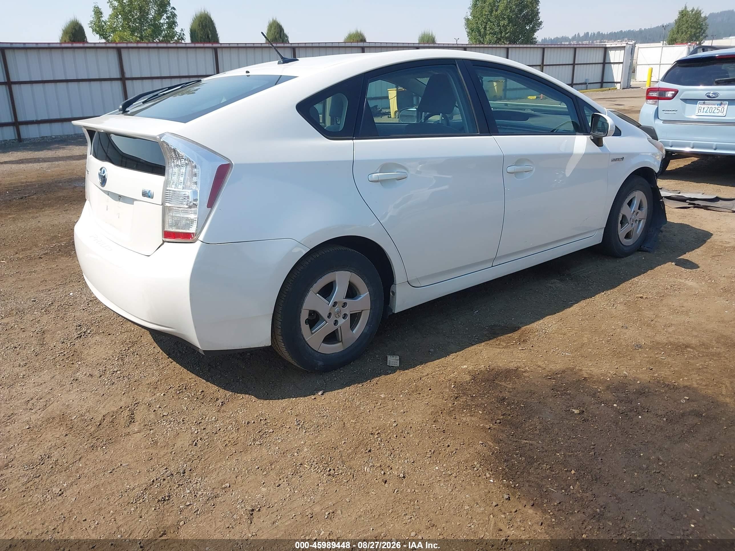 2010 Toyota Prius Ii White vin: JTDKN3DU9A0050101