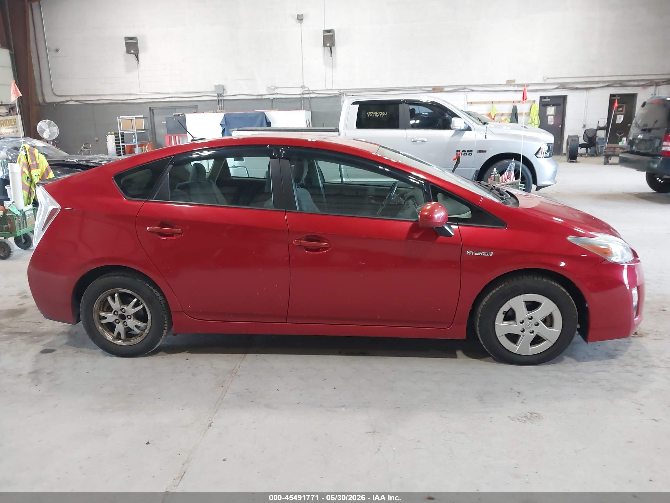 2010 Toyota Prius Iii Red vin: JTDKN3DU9A0100916
