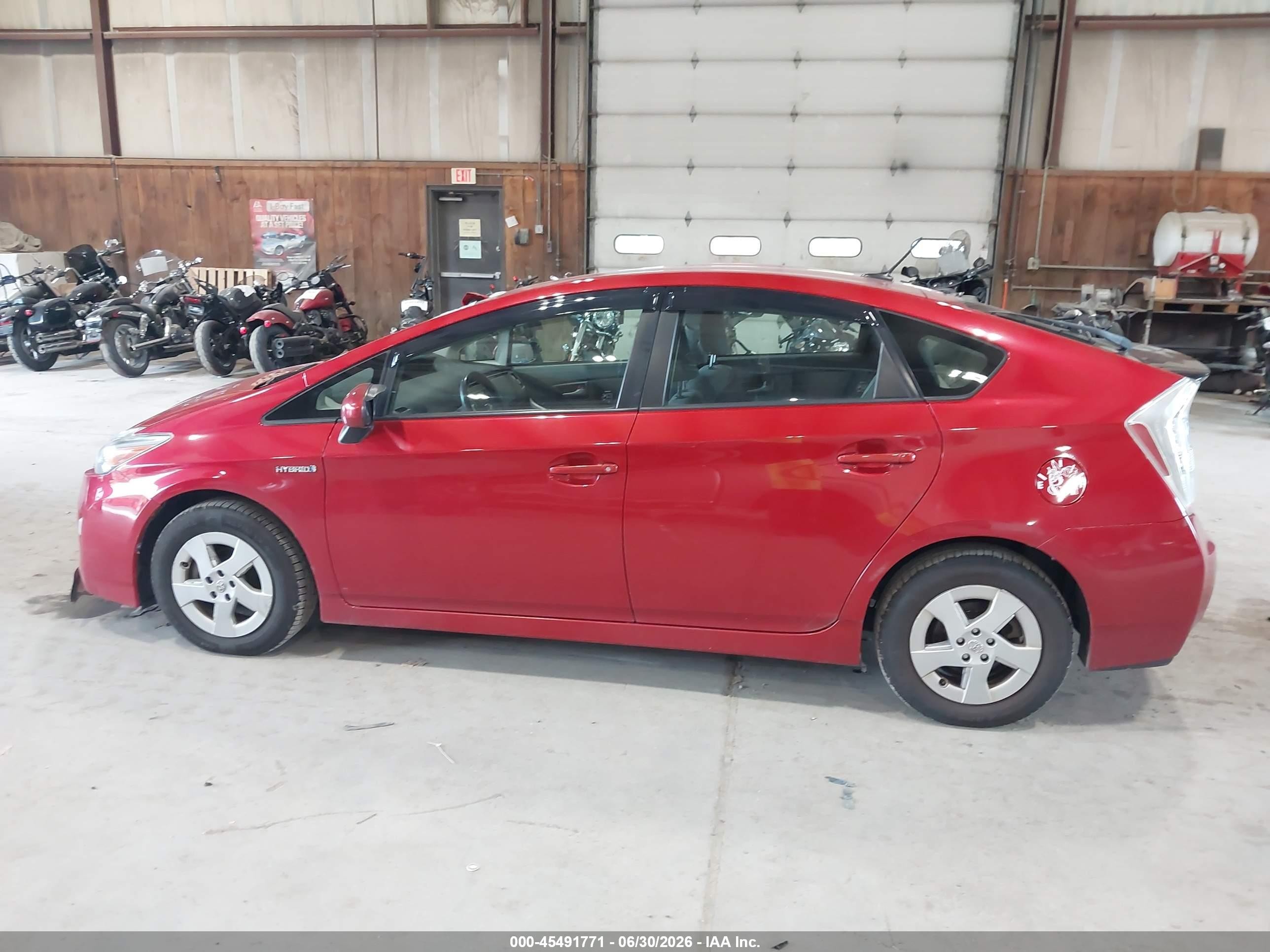 2010 Toyota Prius Iii Red vin: JTDKN3DU9A0100916