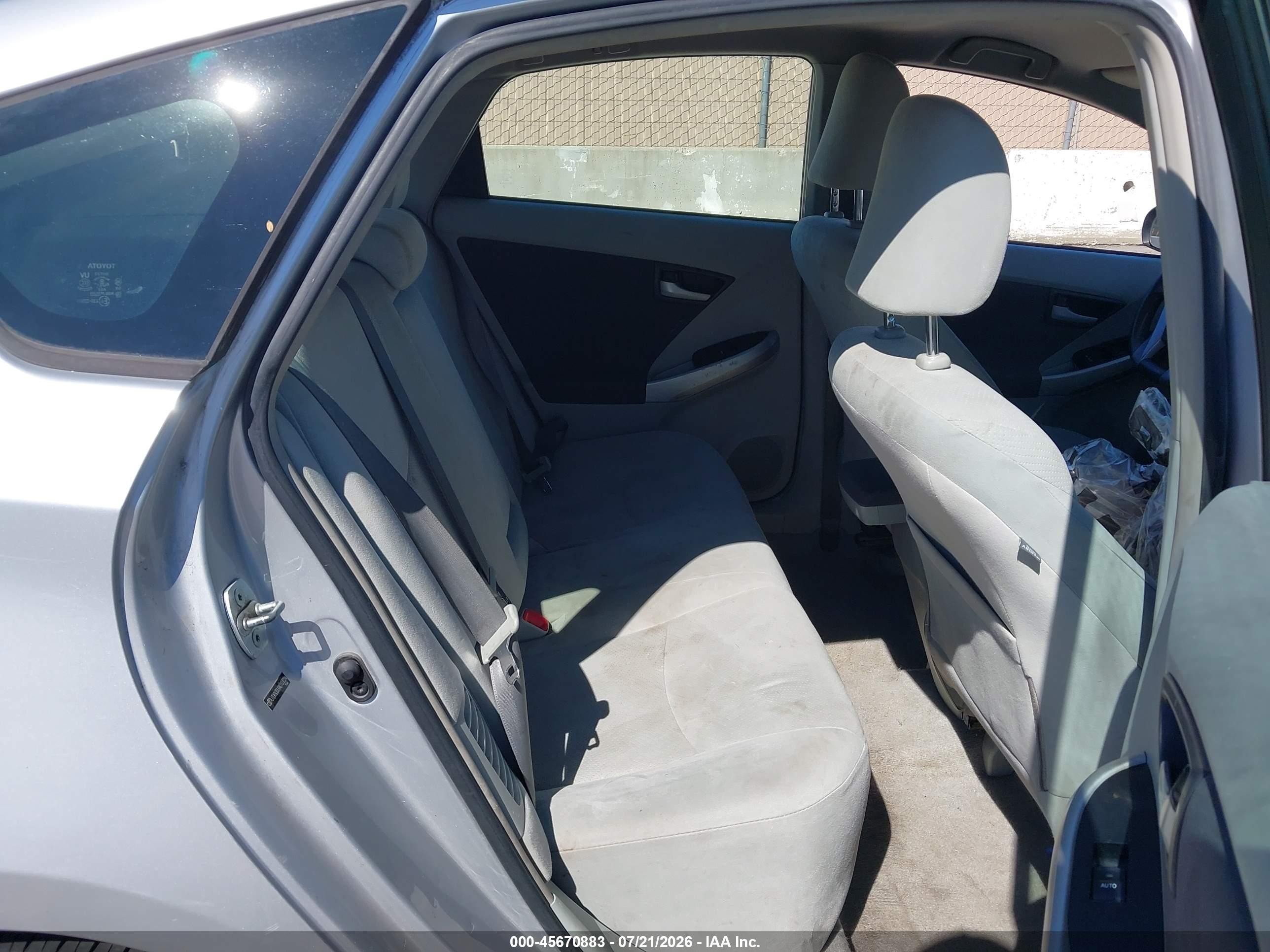 2010 Toyota Prius Ii Silver vin: JTDKN3DU9A0103024