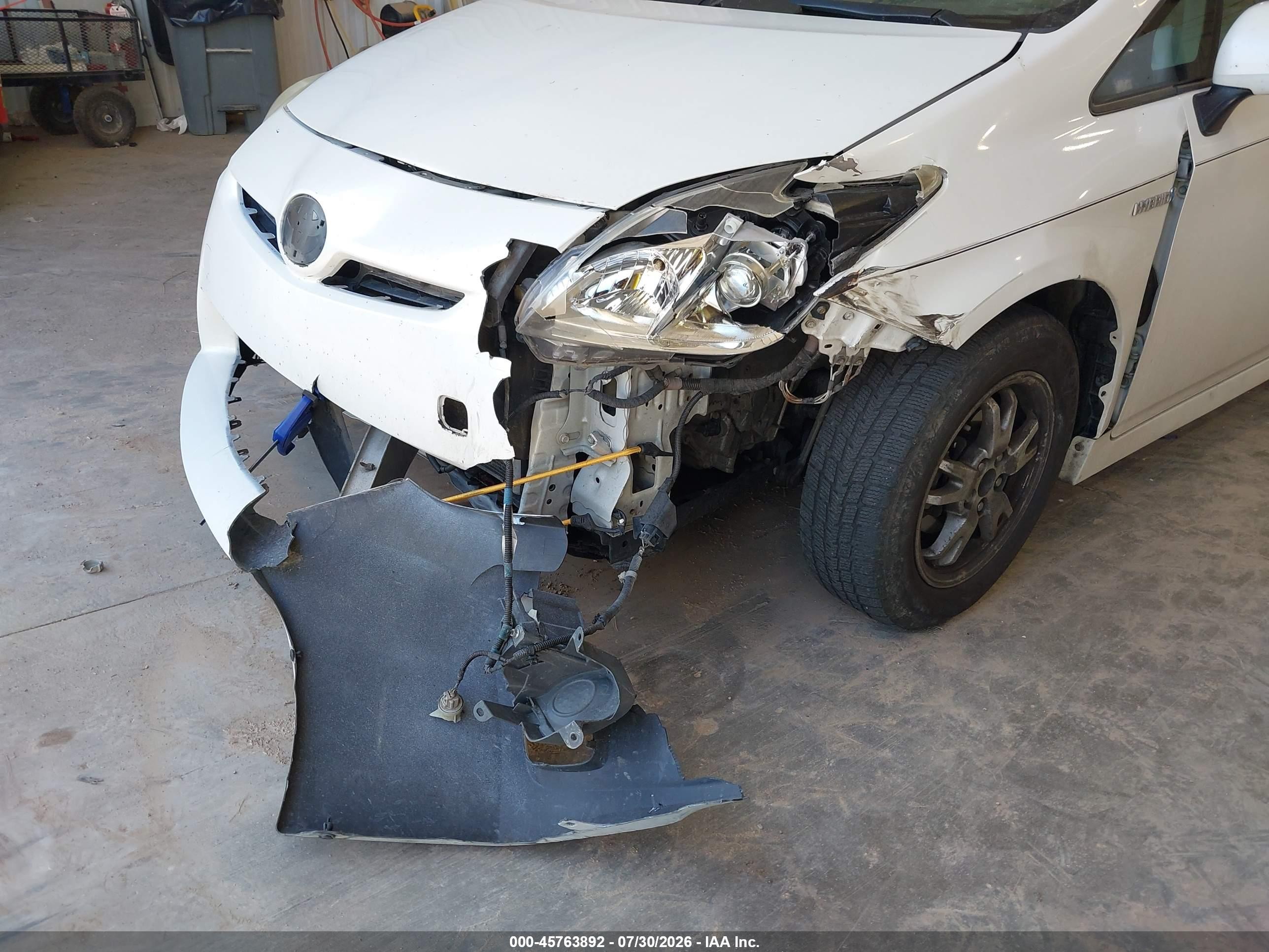 2010 Toyota Prius Iii White vin: JTDKN3DU9A0114511