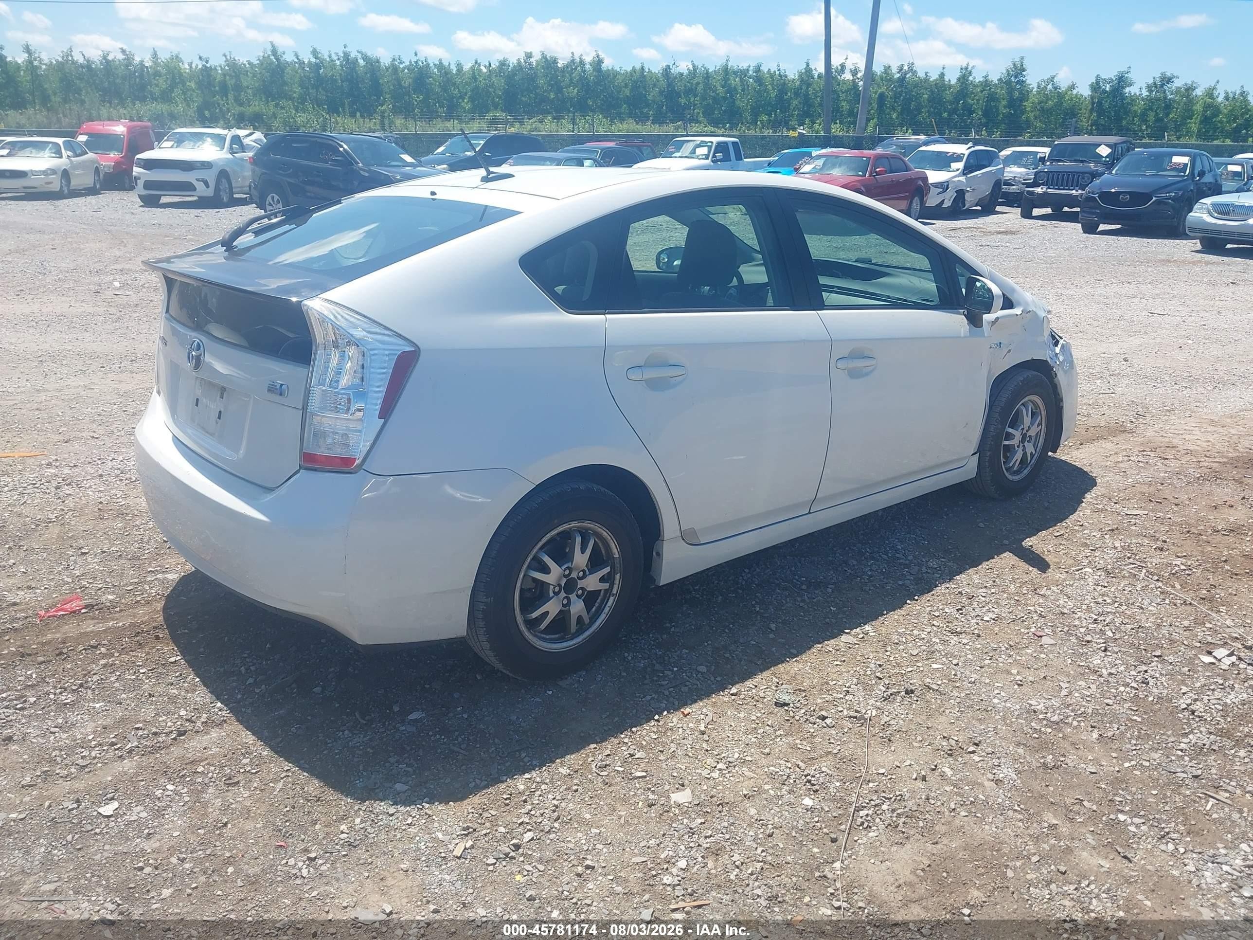 2010 Toyota Prius Iii White vin: JTDKN3DU9A0185207
