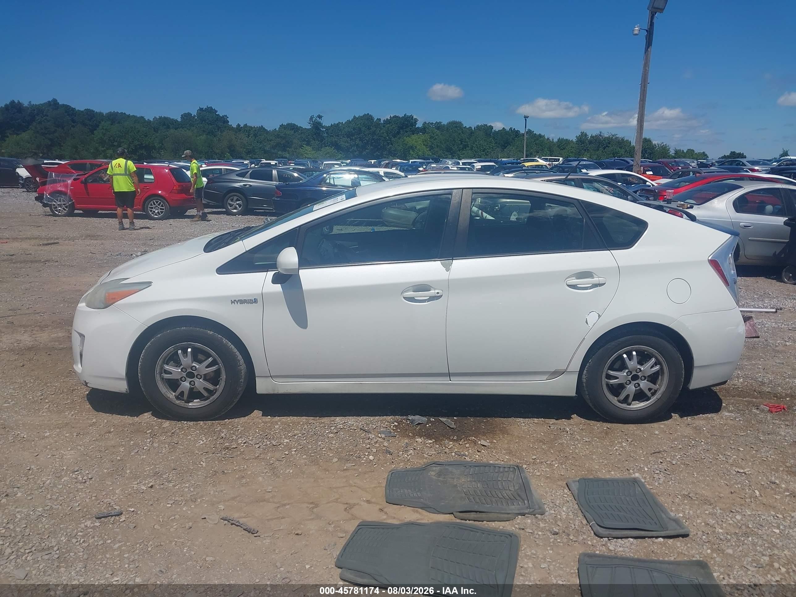 2010 Toyota Prius Iii White vin: JTDKN3DU9A0185207