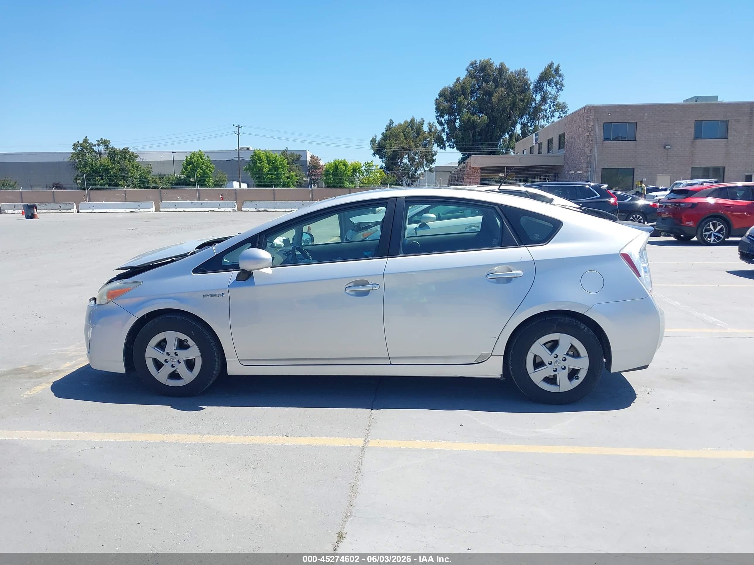 2010 Toyota Prius Iv Серый vin: JTDKN3DU9A0217136