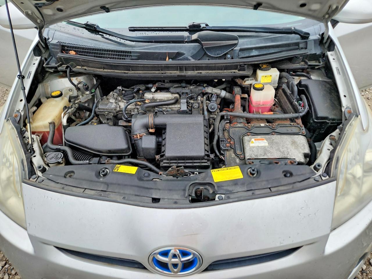 2010 Toyota Prius Iv Silver vin: JTDKN3DU9A1010515