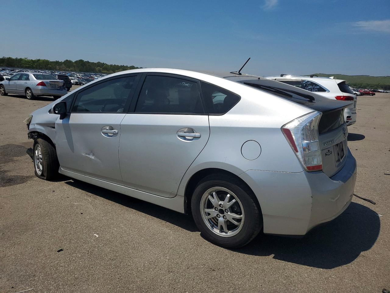 2011 Toyota Prius Three Silver vin: JTDKN3DU9B0255029