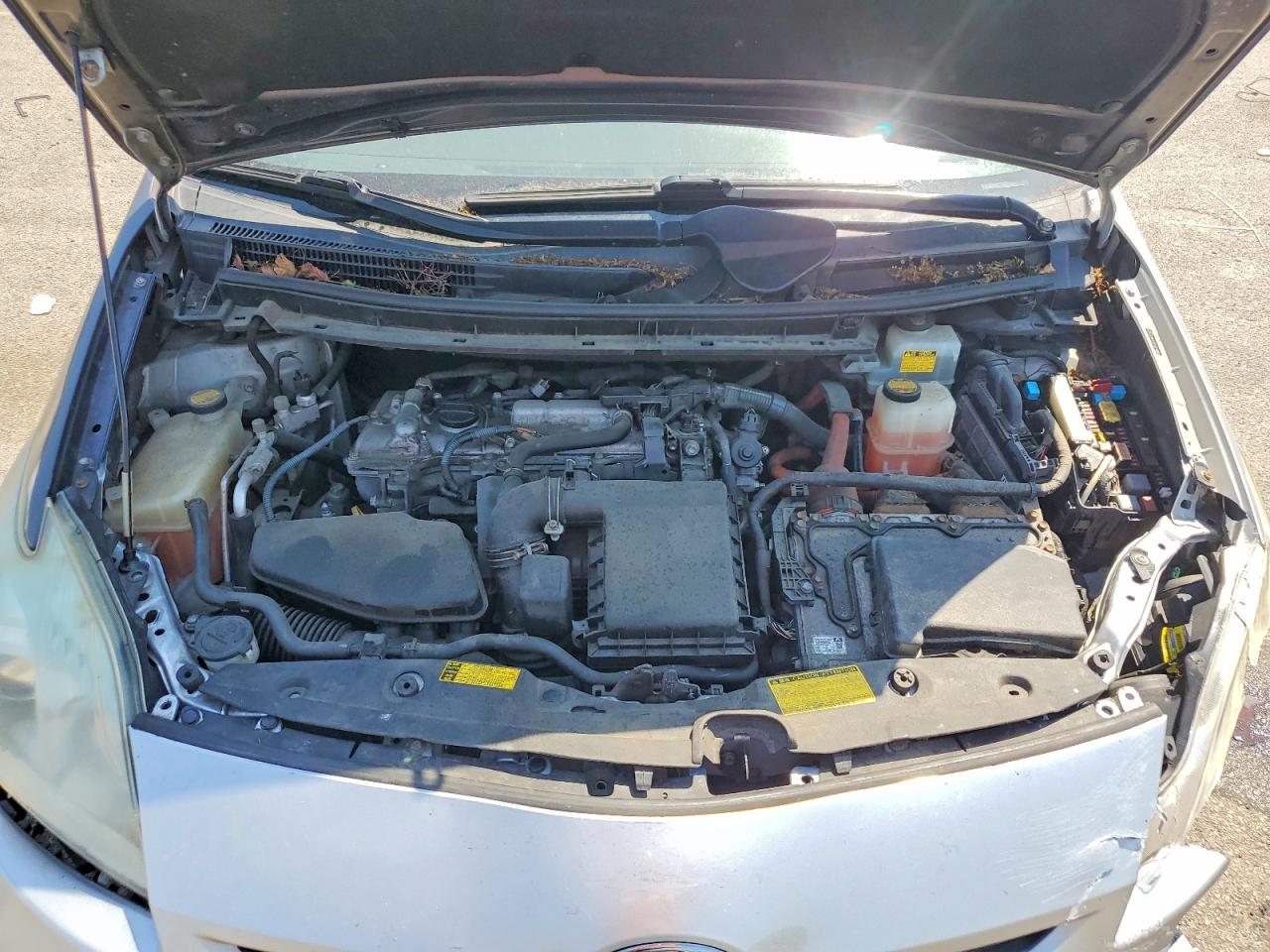 2011 Toyota Prius Three Silver vin: JTDKN3DU9B0255029