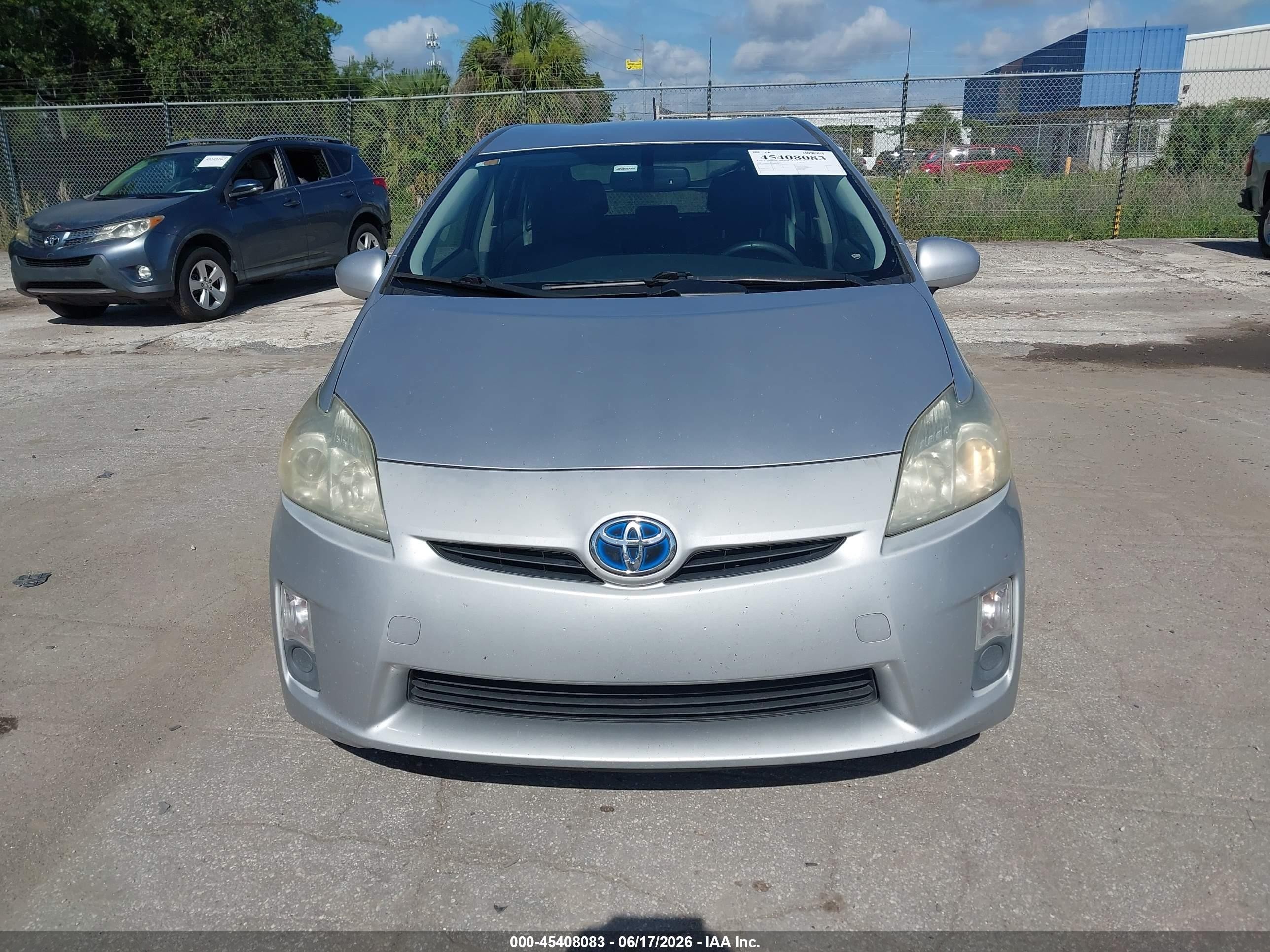 2011 Toyota Prius Four Silver vin: JTDKN3DU9B0305377