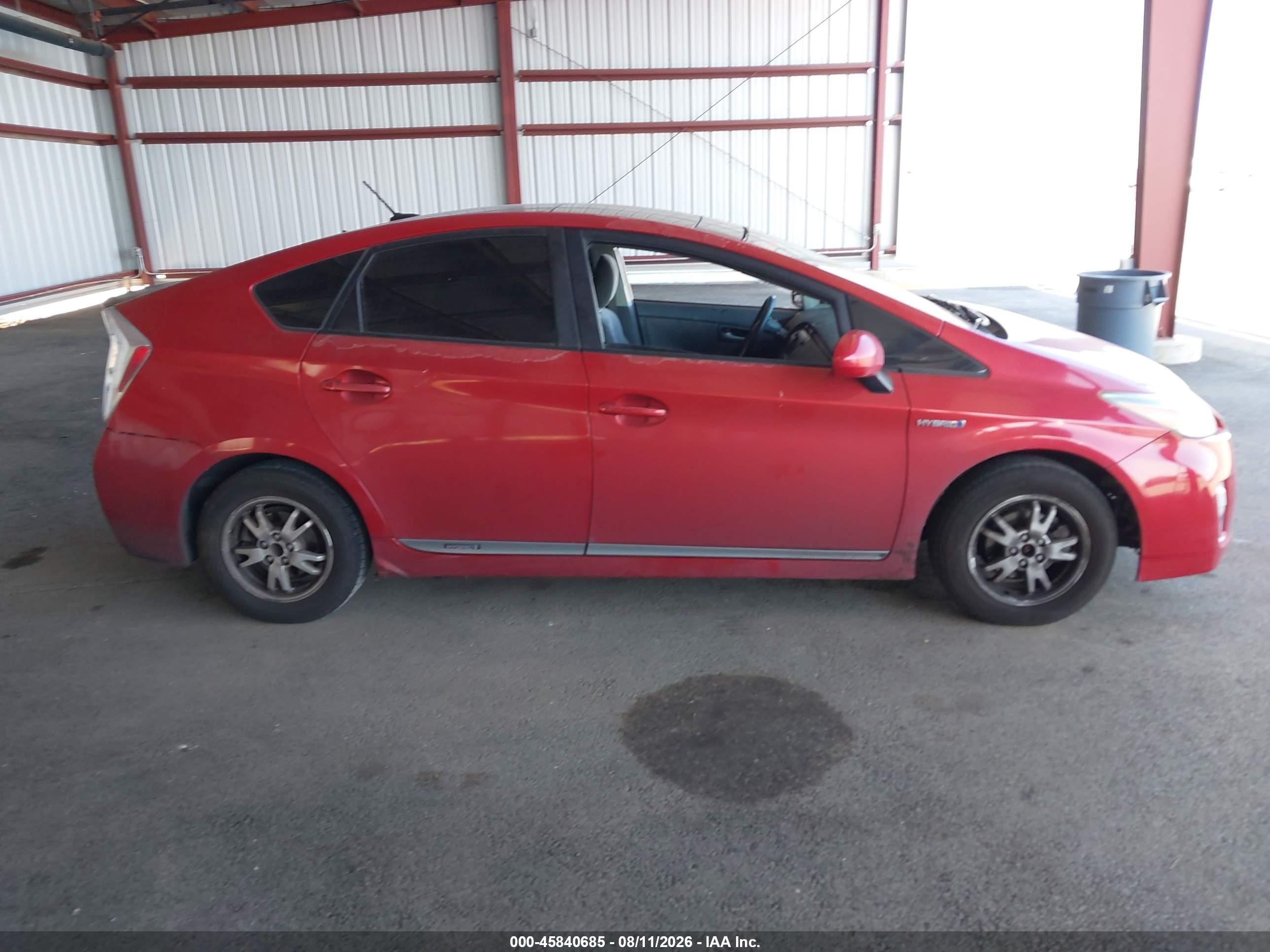 2011 Toyota Prius Three Red vin: JTDKN3DU9B0310675