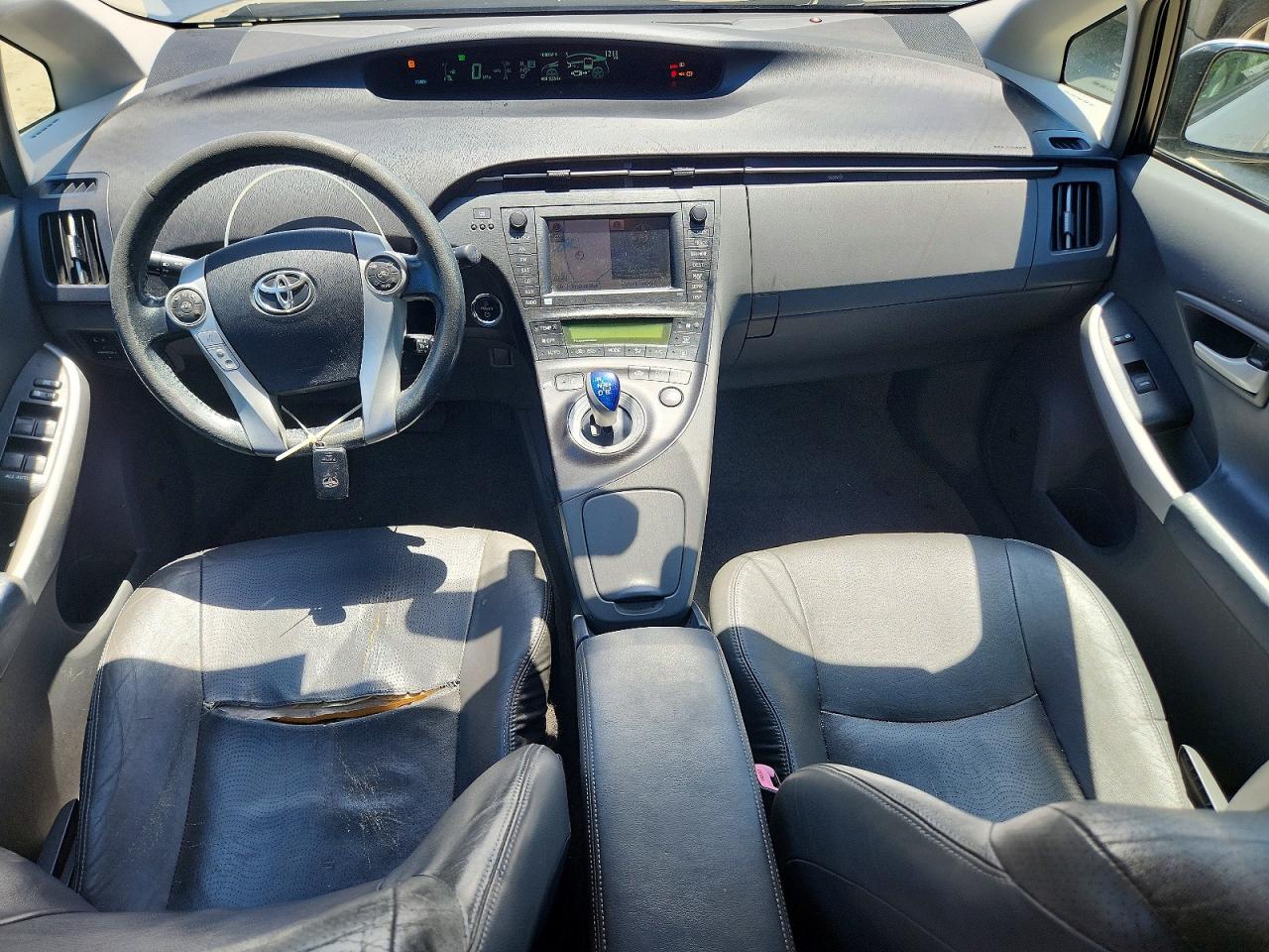2011 Toyota Prius Four Silver vin: JTDKN3DU9B0322552