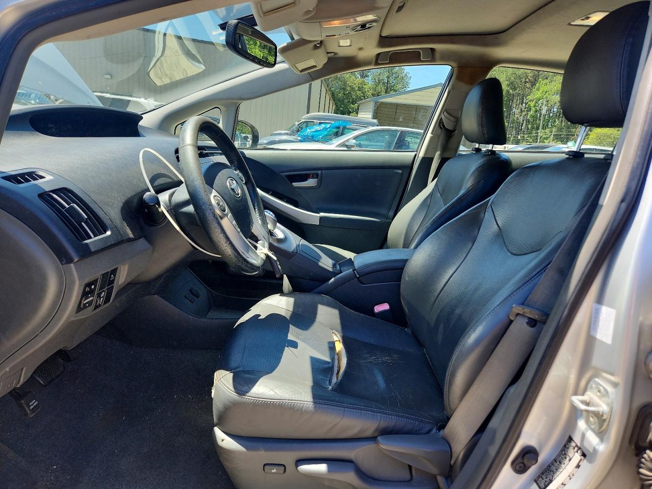 2011 Toyota Prius Four Silver vin: JTDKN3DU9B0322552