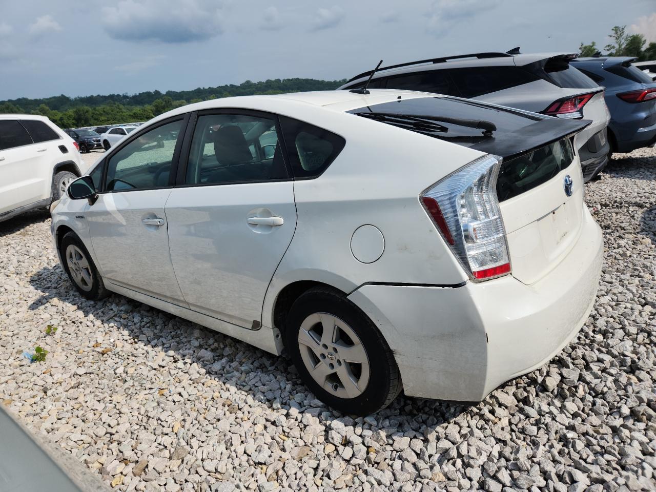 2011 Toyota Prius Two White vin: JTDKN3DU9B0328402 Damage: Left Qtr Panel, Chipped, 4