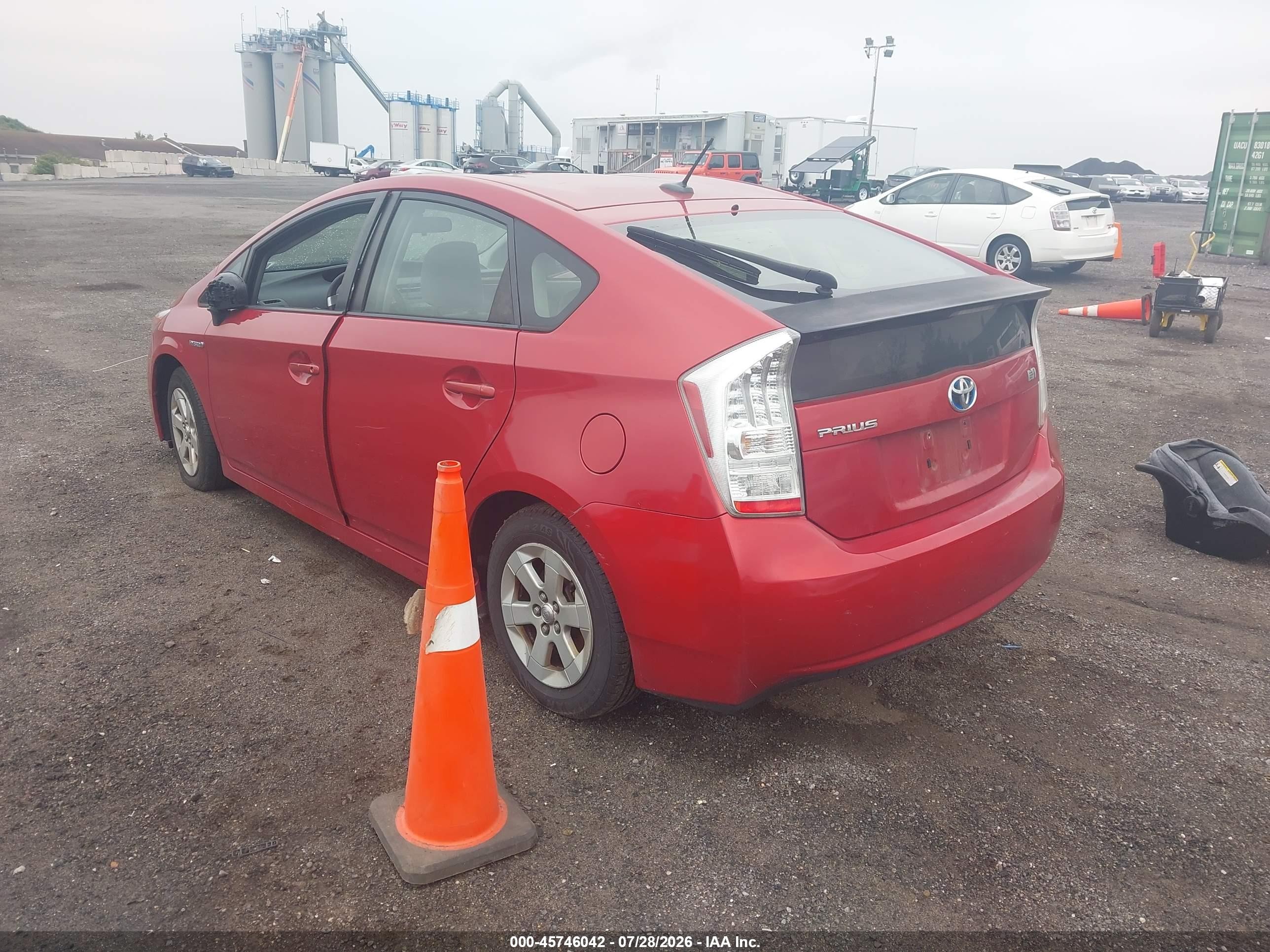 2011 Toyota Prius Two Красный vin: JTDKN3DU9B1379151