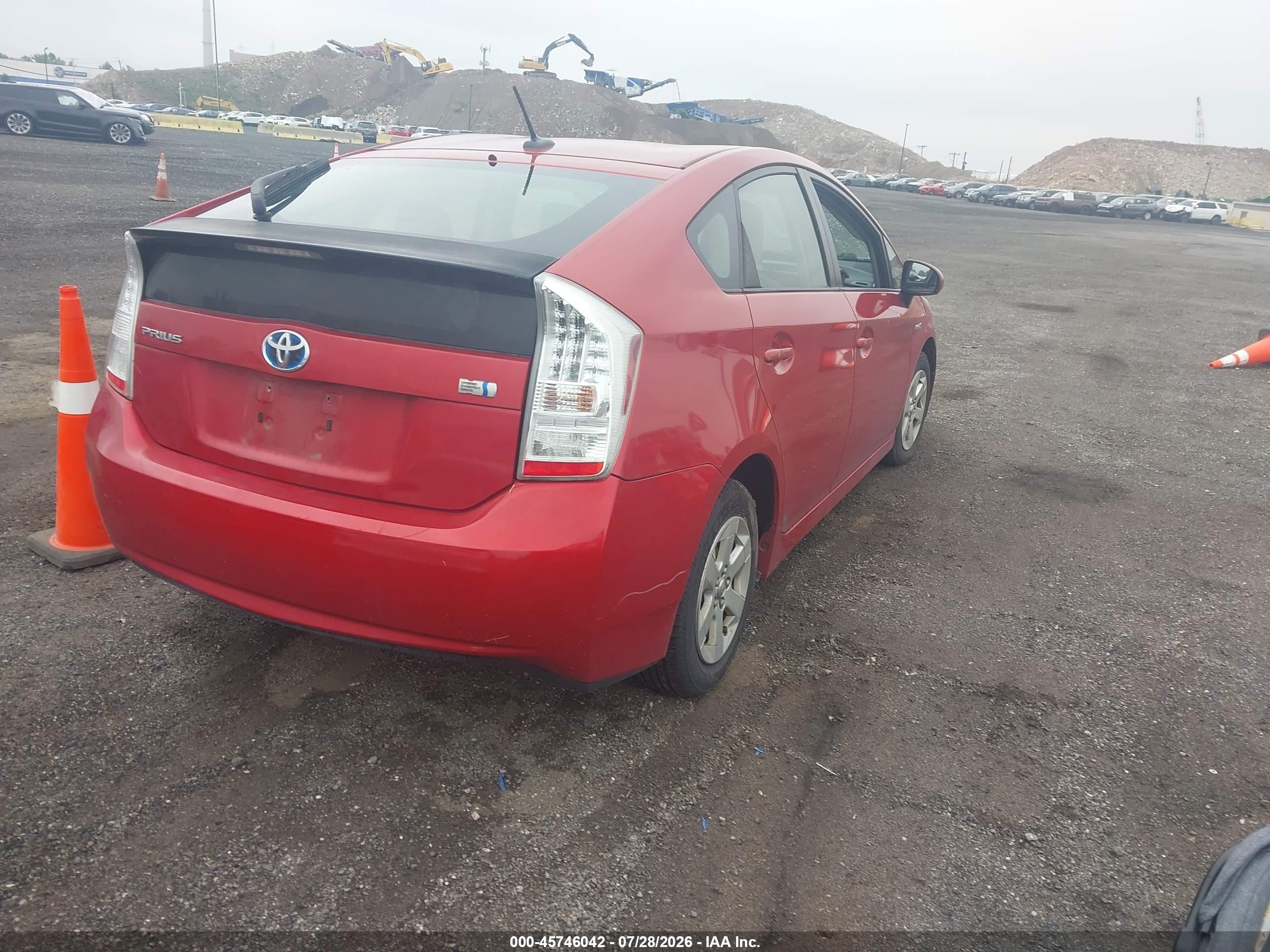 2011 Toyota Prius Two Красный vin: JTDKN3DU9B1379151