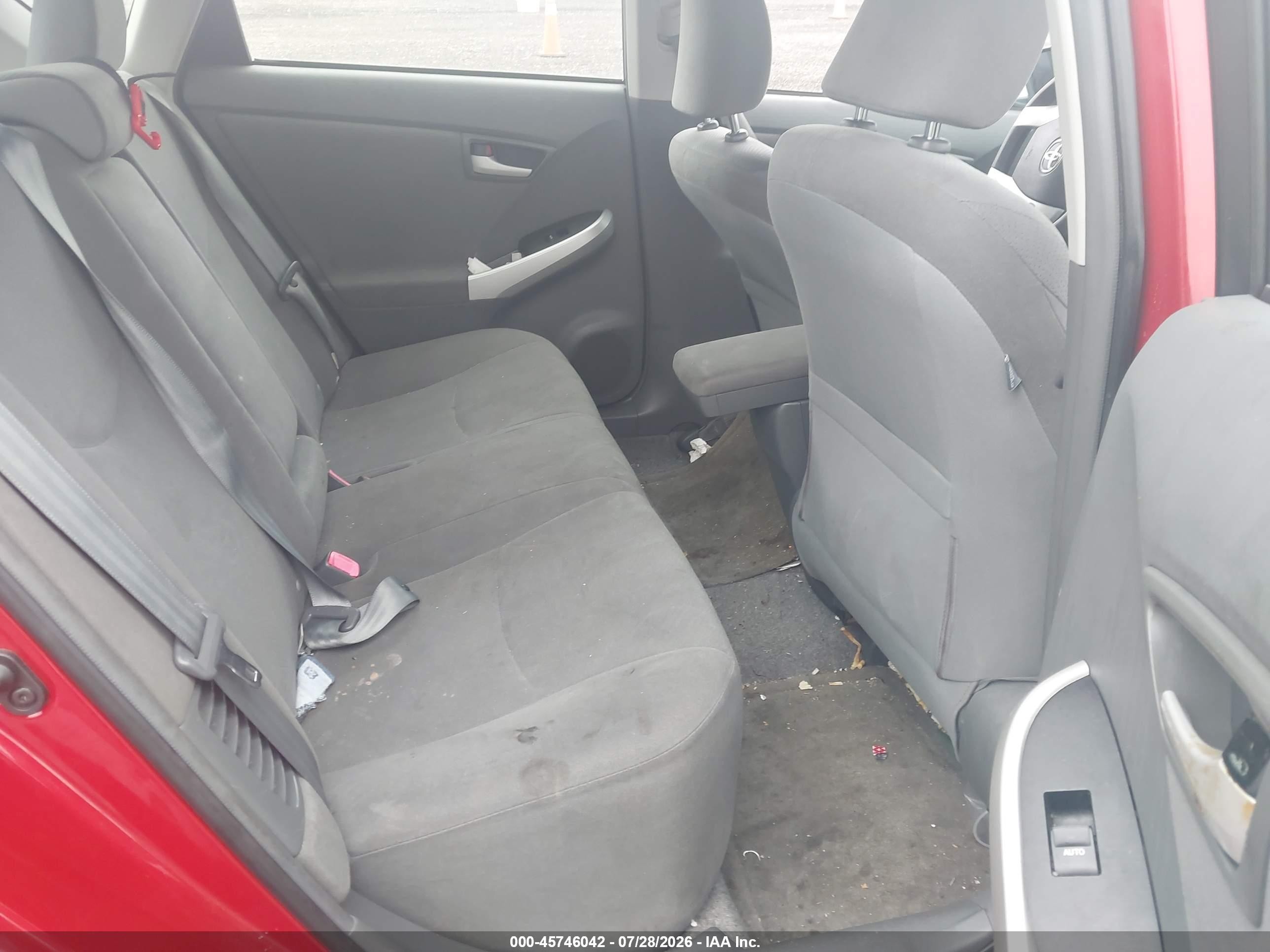 2011 Toyota Prius Two Красный vin: JTDKN3DU9B1379151