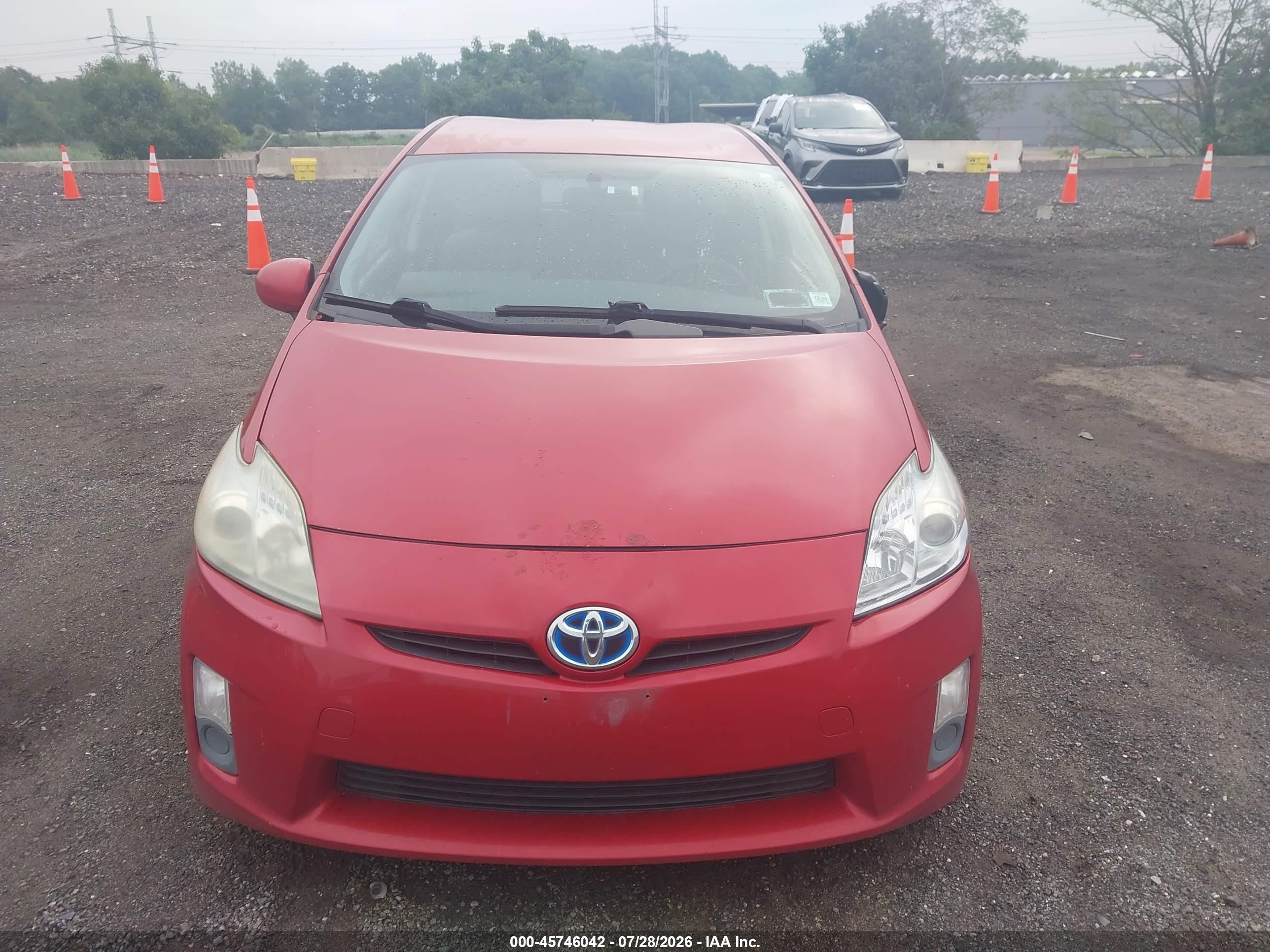 2011 Toyota Prius Two Красный vin: JTDKN3DU9B1379151