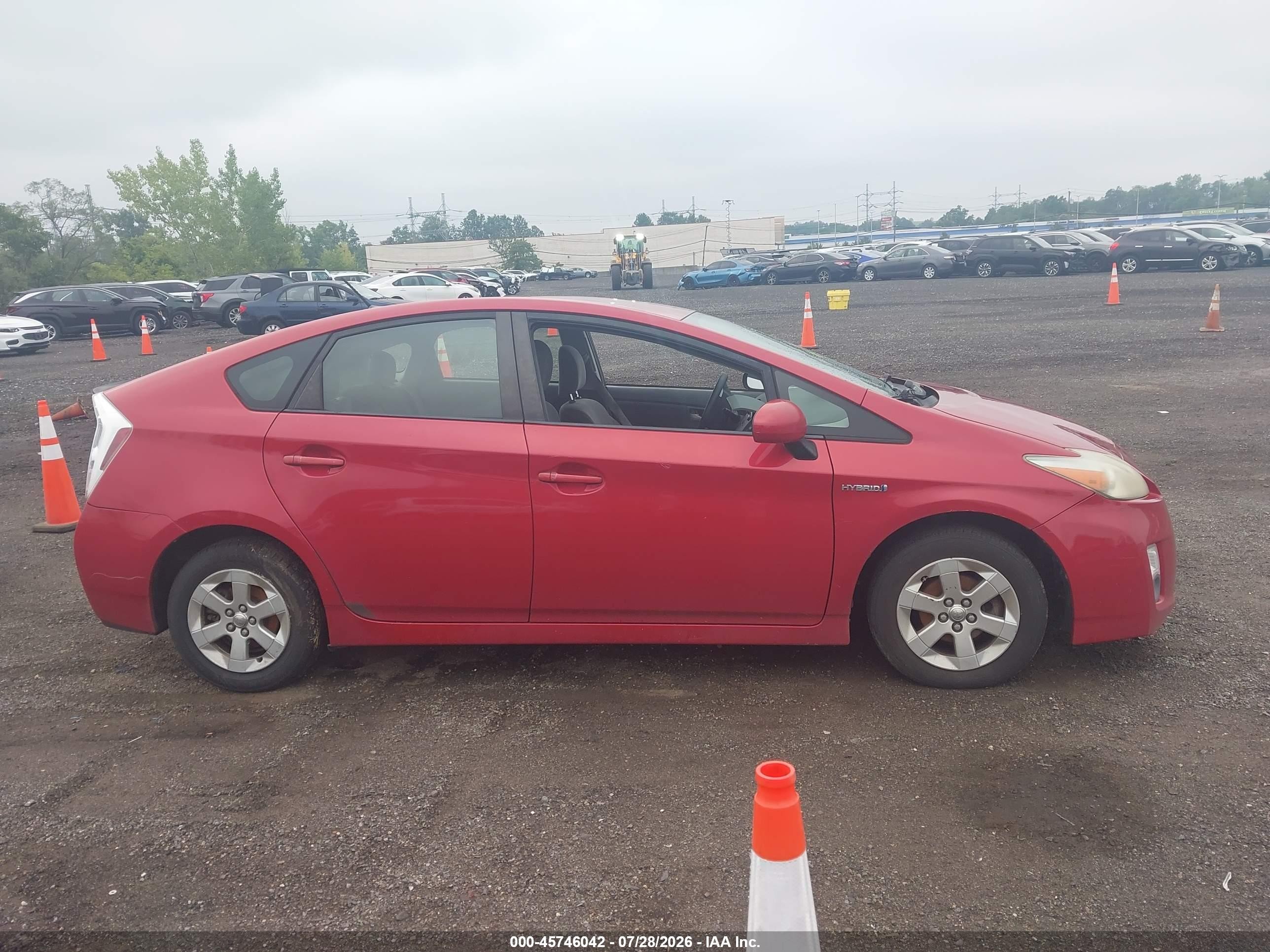 2011 Toyota Prius Two Красный vin: JTDKN3DU9B1379151