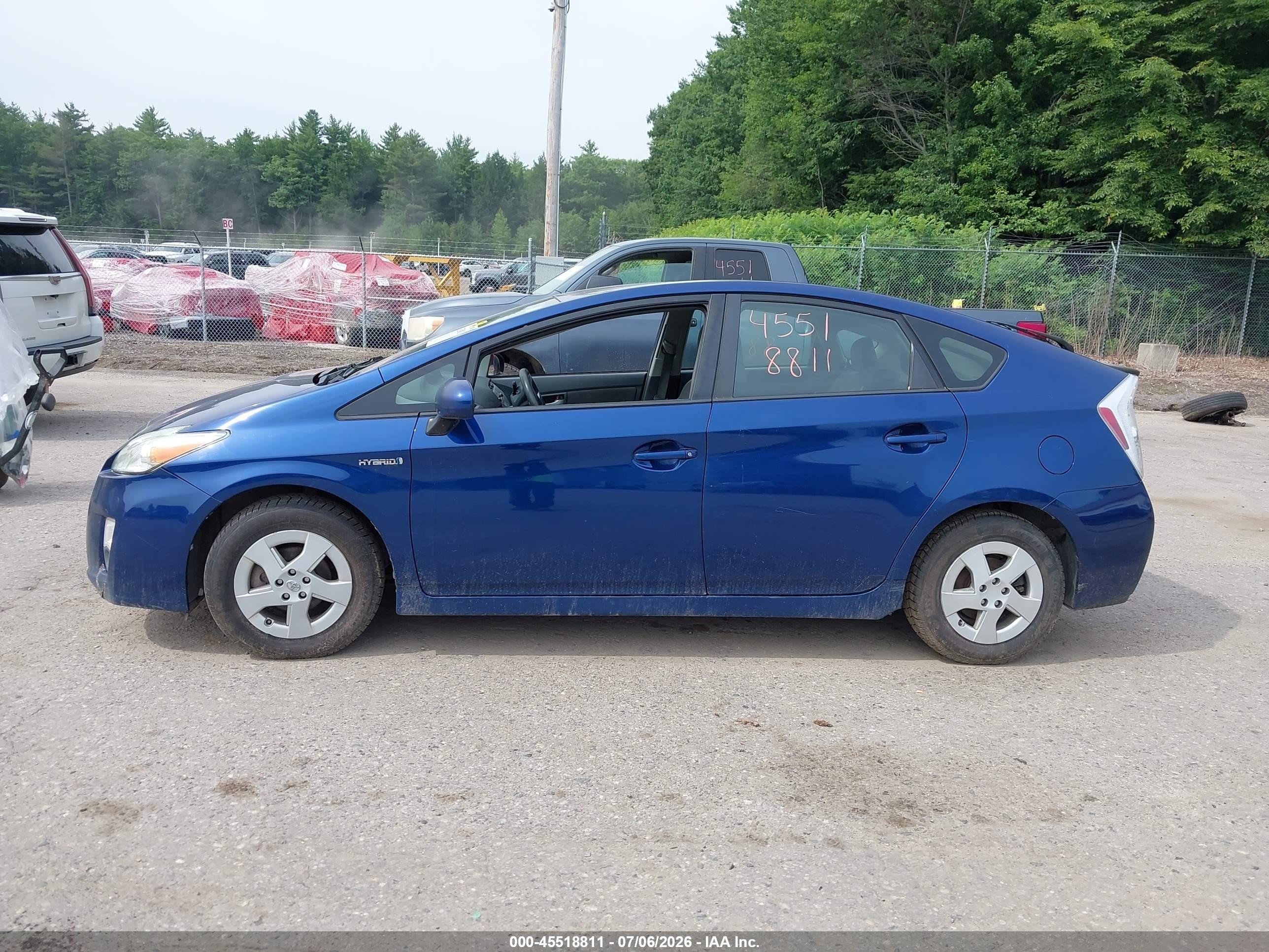 2011 Toyota Prius Two Blue vin: JTDKN3DU9B1403240