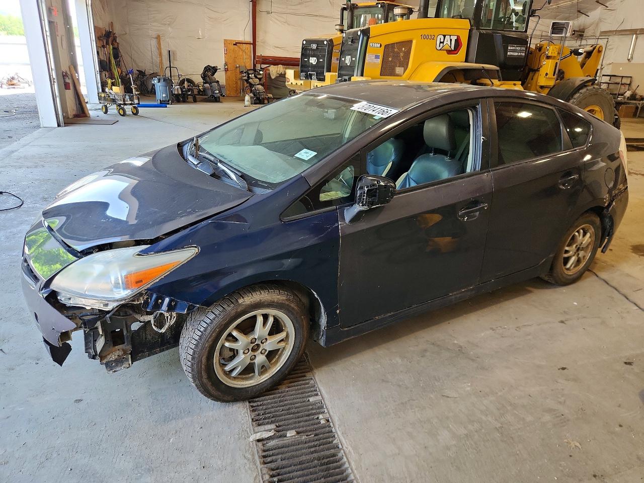 2011 Toyota Prius Two Синий vin: JTDKN3DU9B1405957