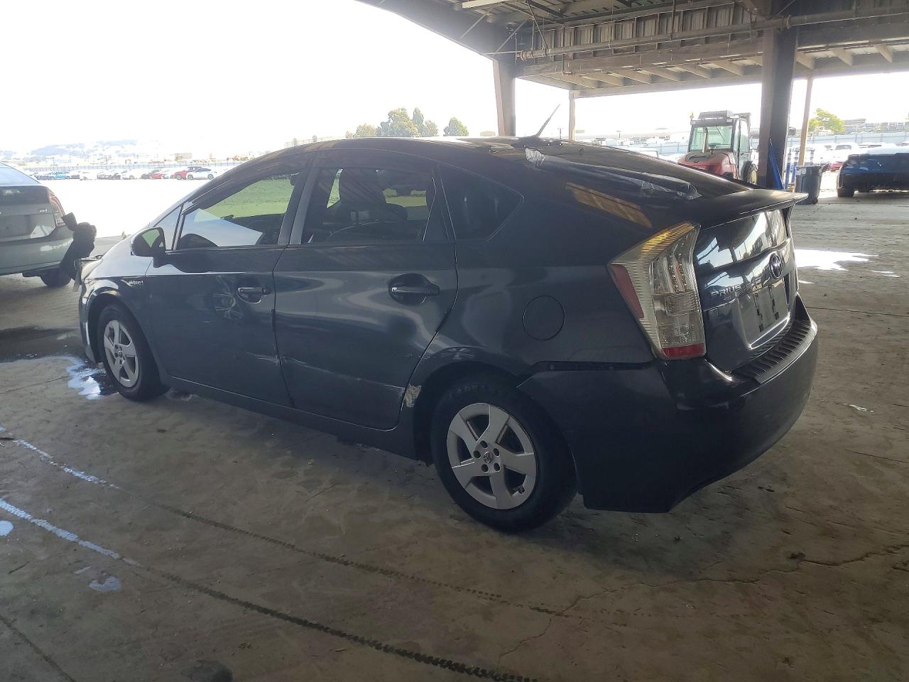 2011 Toyota Prius Three Gray vin: JTDKN3DU9B1409958
