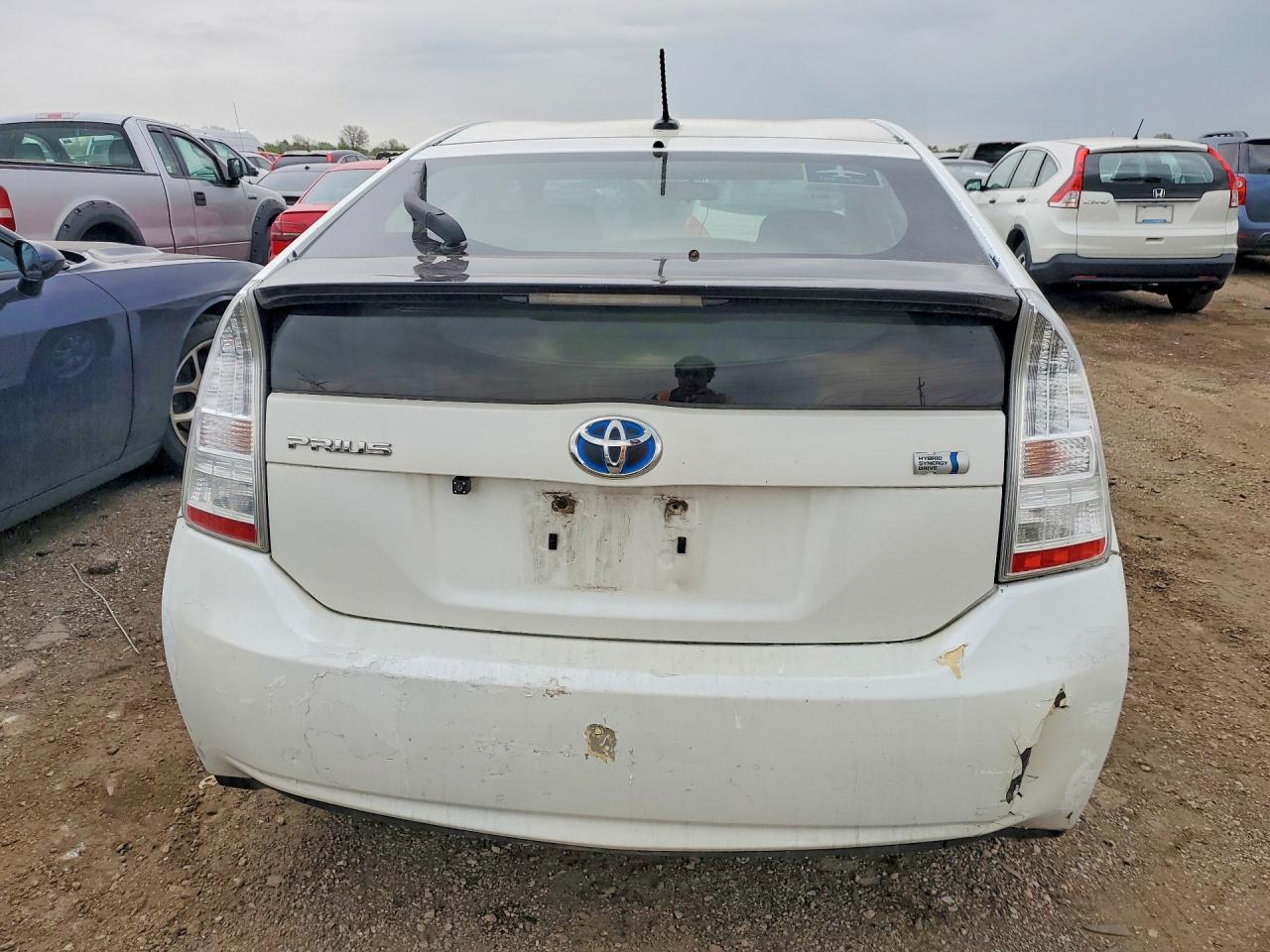 2011 Toyota Prius Two White vin: JTDKN3DU9B1415839