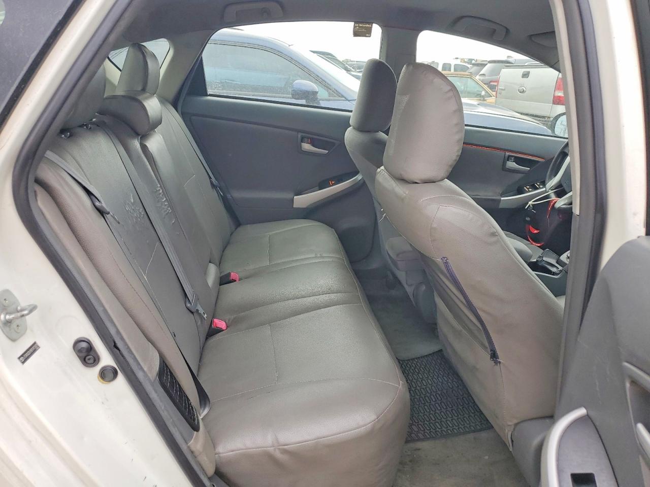 2011 Toyota Prius Two White vin: JTDKN3DU9B1415839