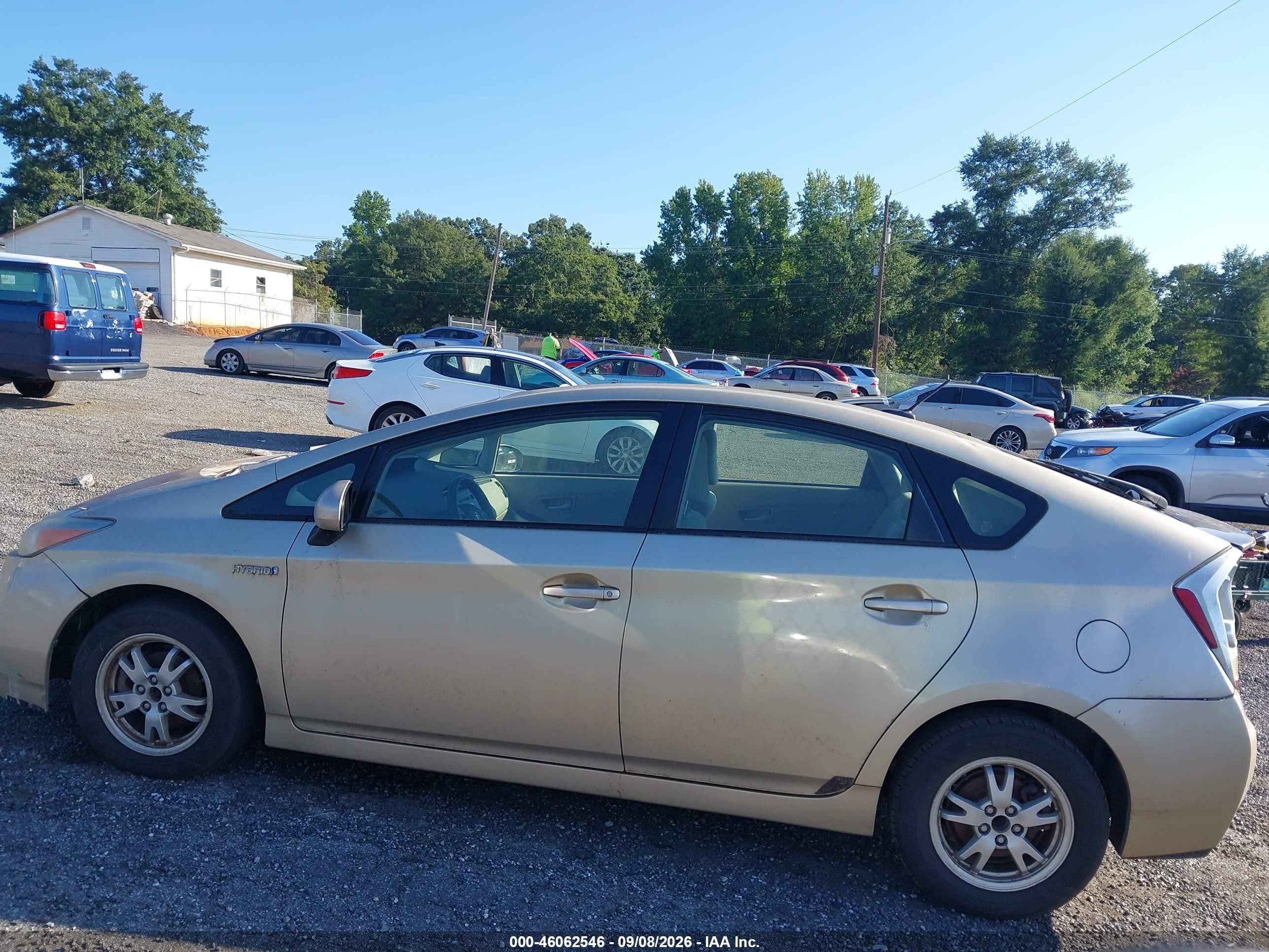 2011 Toyota Prius Two Gold vin: JTDKN3DU9B1472283